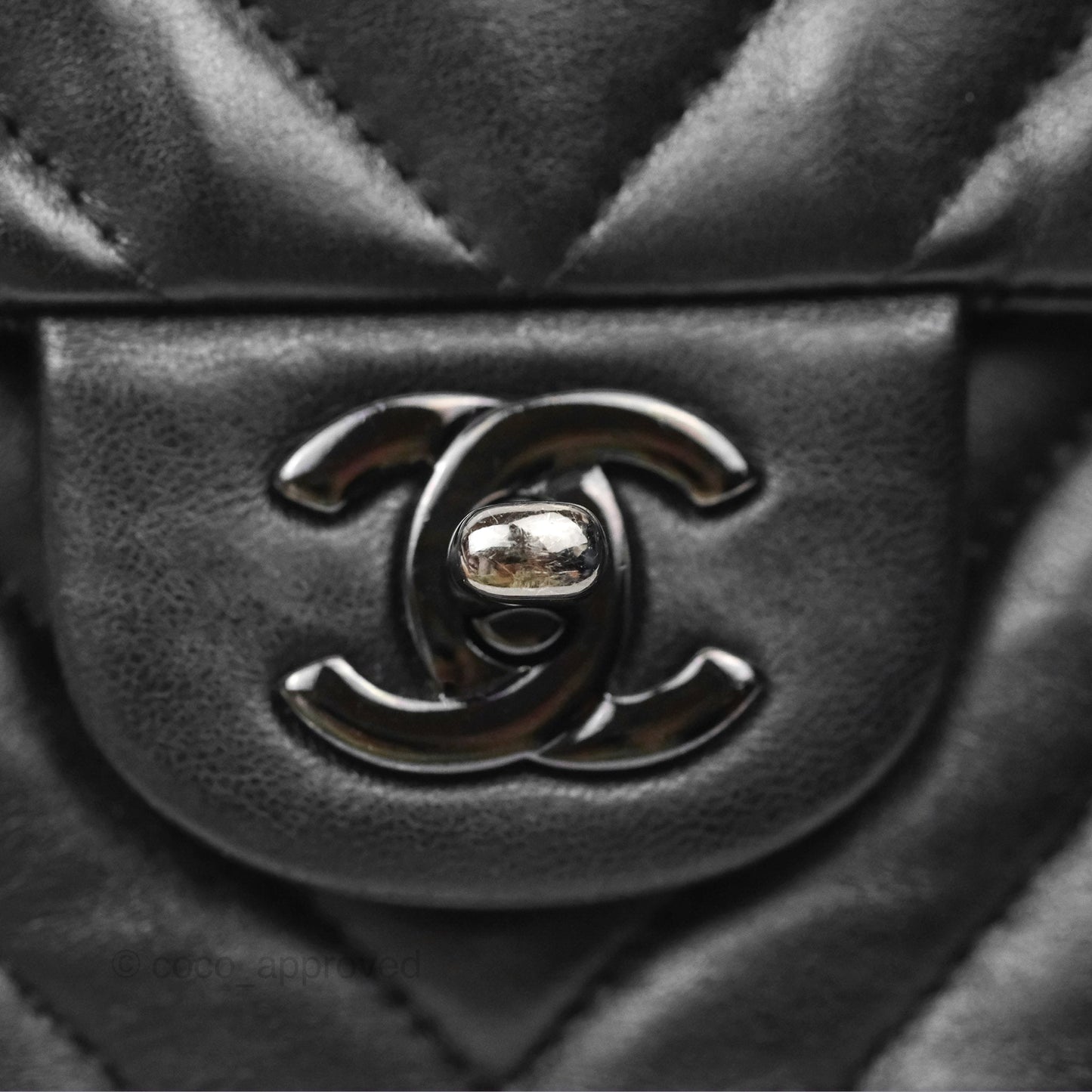 Chanel Classic M/L Medium Flap Chevron So Black Calfskin