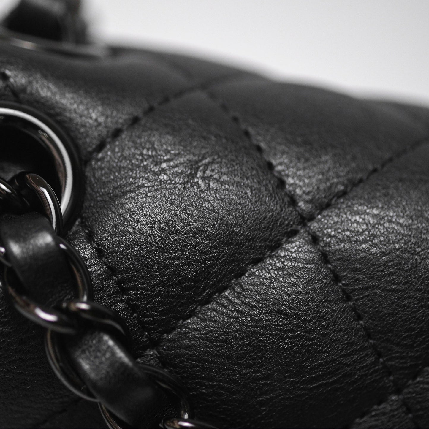 Chanel Classic Quilted M/L Medium Double Flap So Black Calfskin