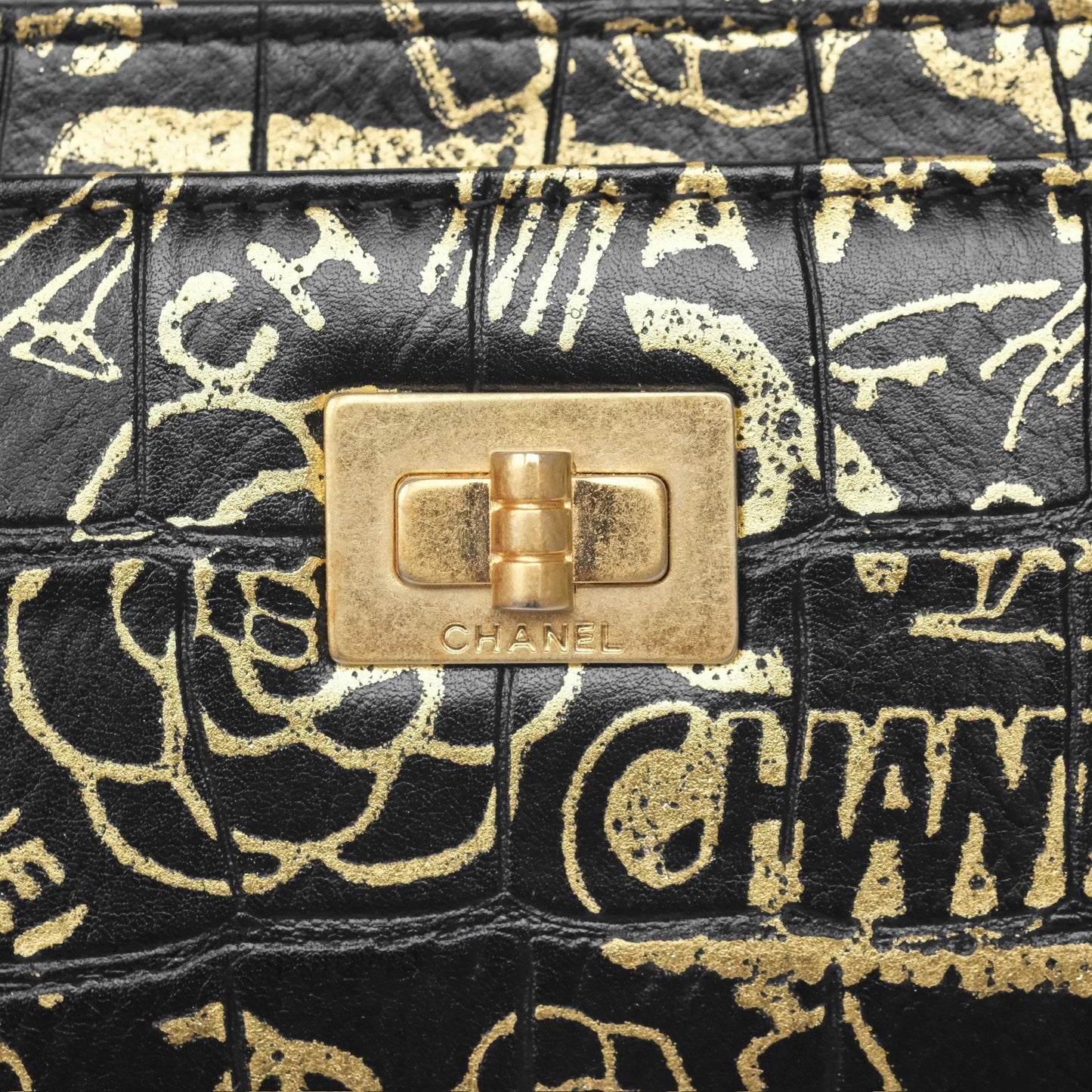 Chanel Graffiti 2.55 Reissue Flat Card Holder Black/ Gold Crocodile Embossed