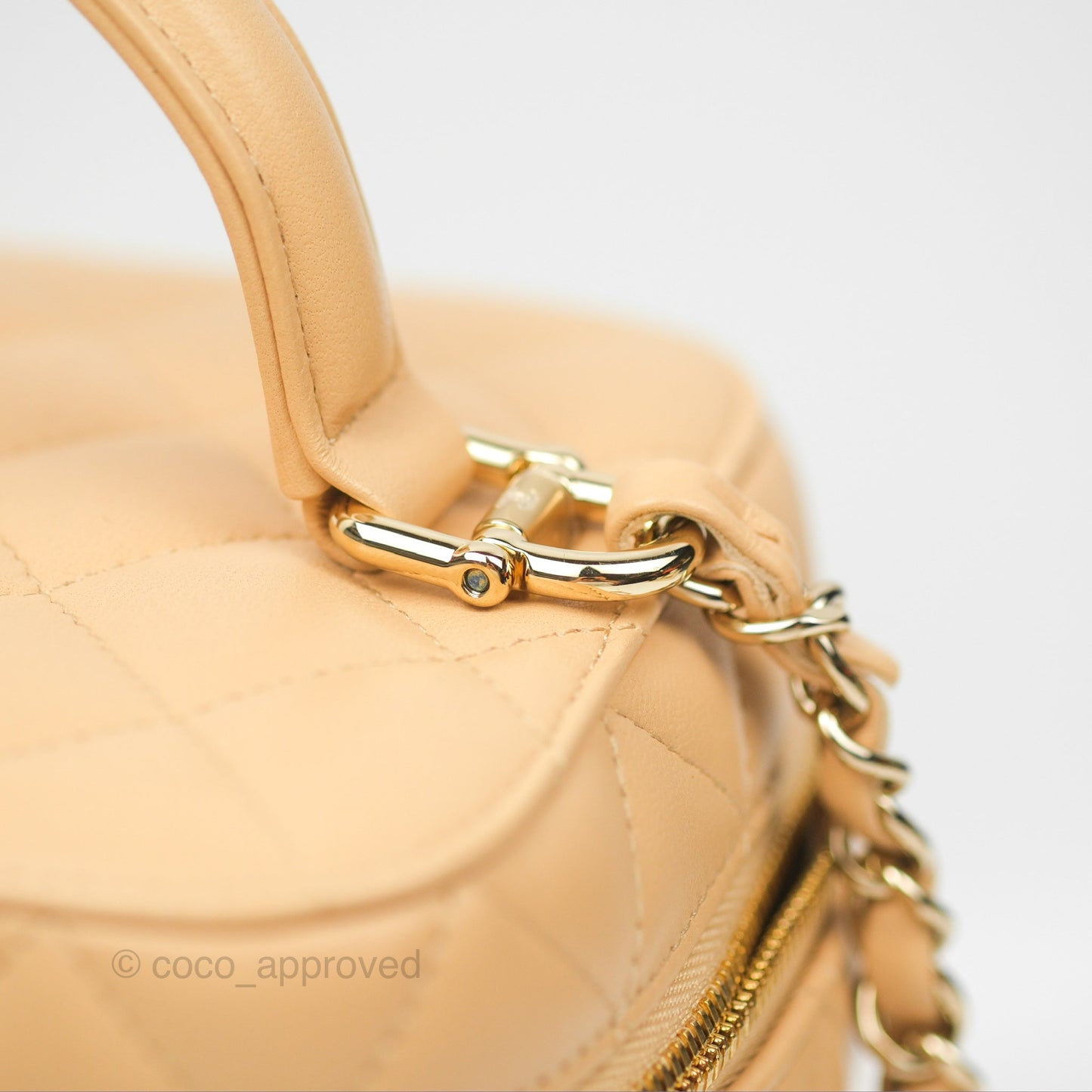 Chanel Small Quilted Top Handle Vanity Case Beige Lambskin Gold Hardware