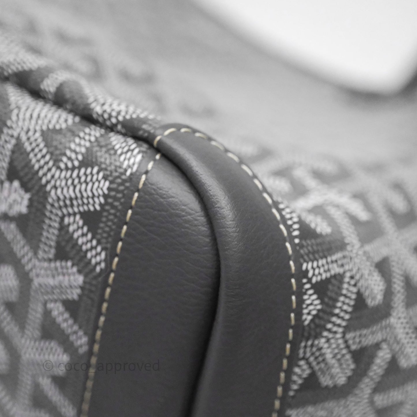 Goyard Artois Tote MM Goyardine Canvas⁣⁣⁣⁣⁣⁣⁣⁣⁣⁣⁣⁣⁣⁣⁣⁣⁣⁣⁣⁣ Grey