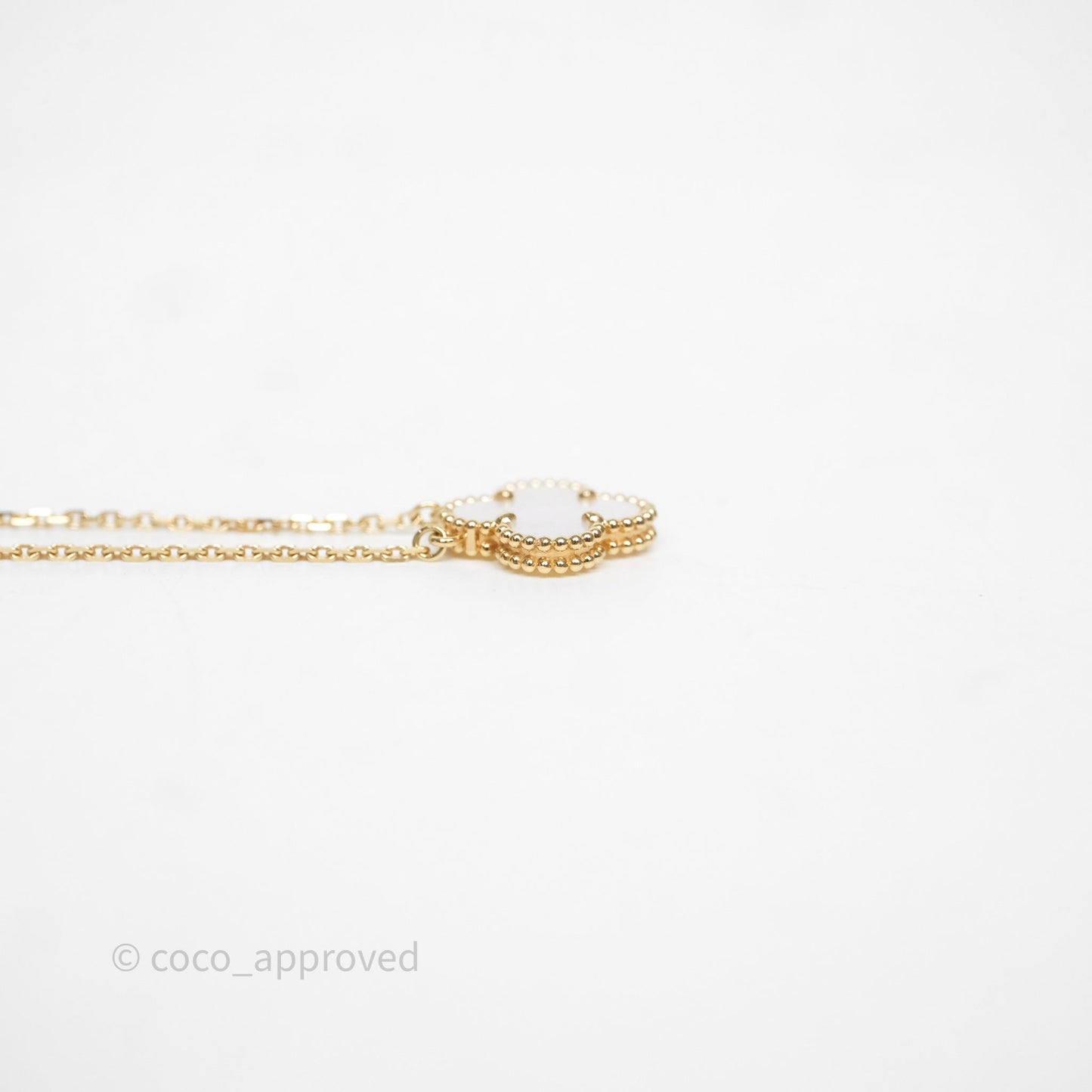 Van Cleef & Arpels Vintage Alhambra Pendant Necklace White Mother-of-pearl Yellow Gold