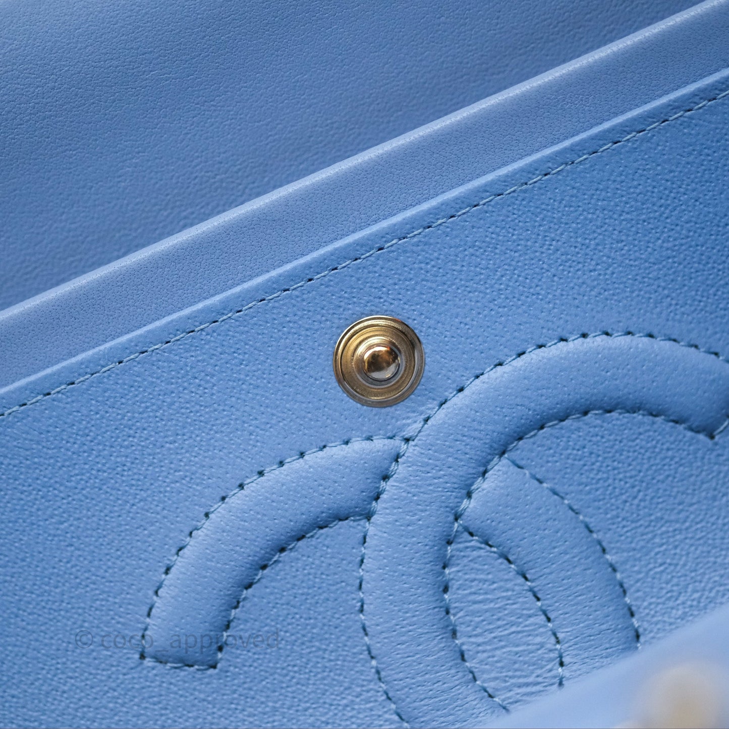 Chanel Classic M/L Medium Flap Quilted Sky Blue Lambskin Gold Hardware