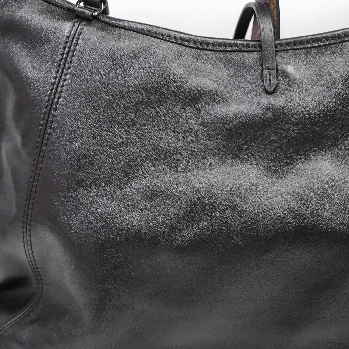 Louis Vuitton CarryAll Vibe MM Black