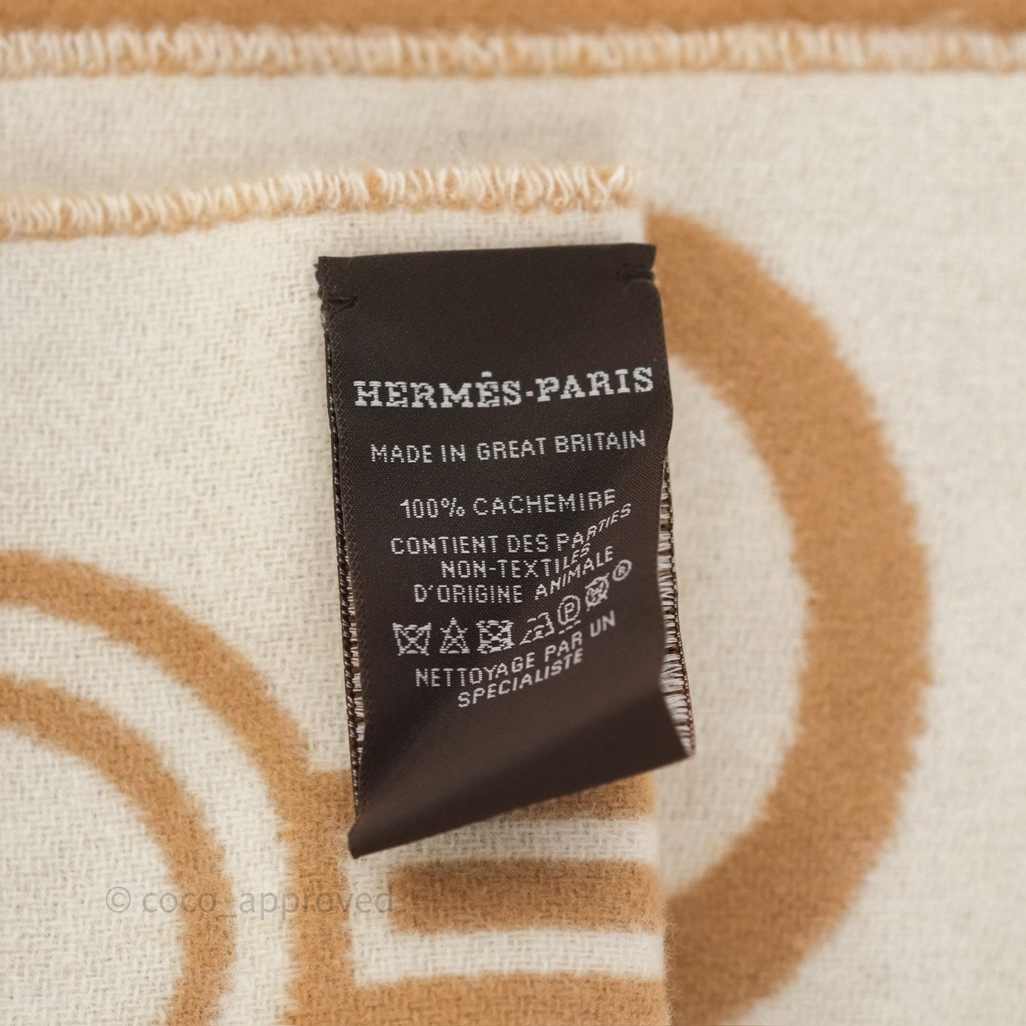 Hermes Casaque Porte-Clefs Cashmere Muffler Camel / Blanc