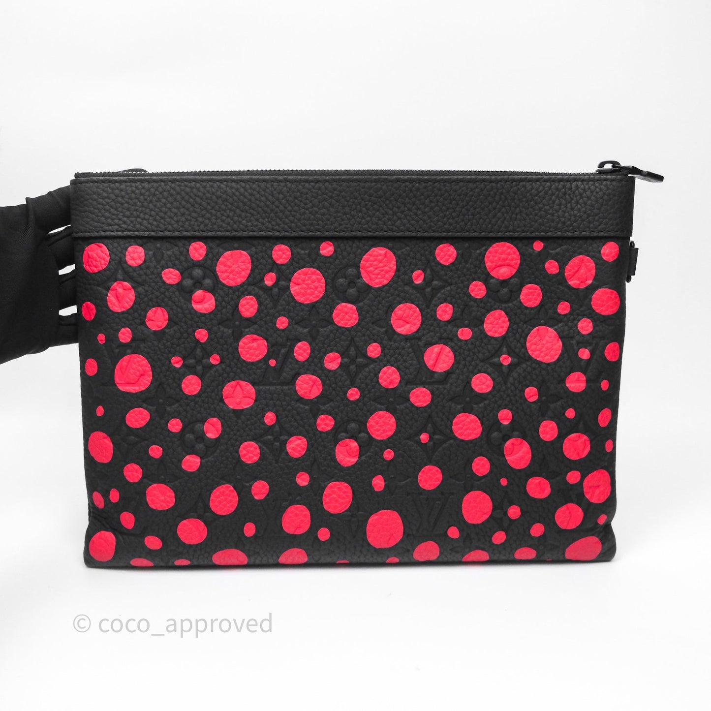 Louis Vuitton x Yayoi Kusama Pochette To Go Infinity Dots Monogram Taurillon Black Red
