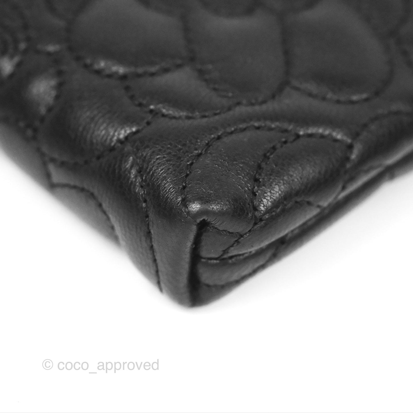 Chanel Camellia Pochette Clutch Black Lambskin Gold Hardware