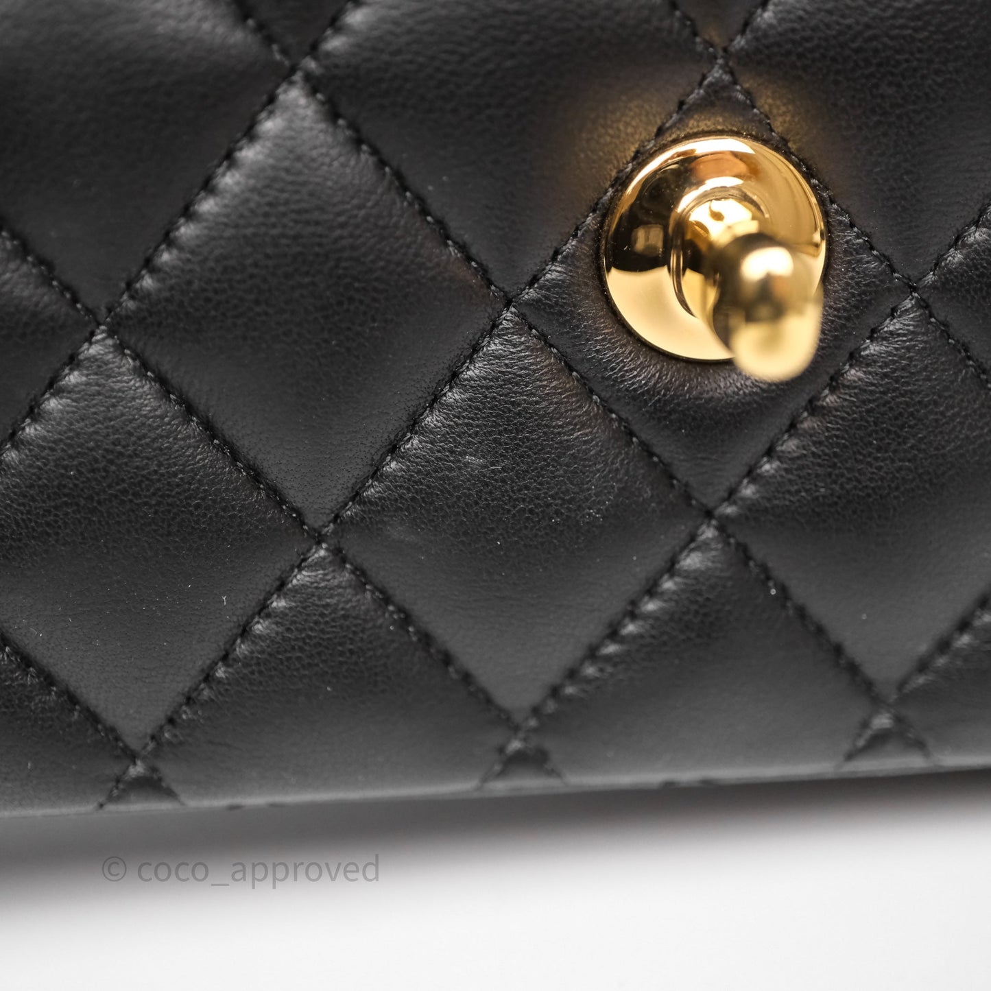 Chanel Classic M/L Medium Flap Quilted Black Lambskin Gold Hardware