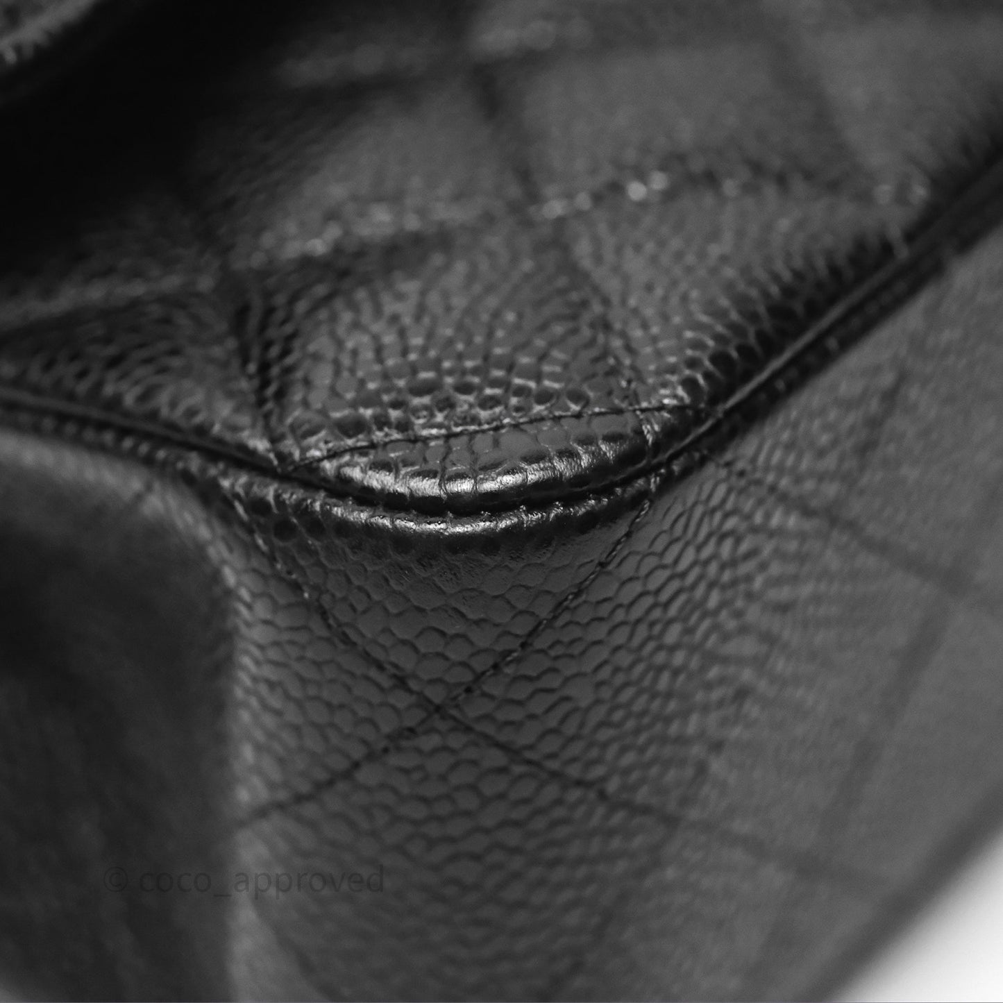 Chanel Classic M/L Medium Flap Quilted Black Caviar Gold Hardware