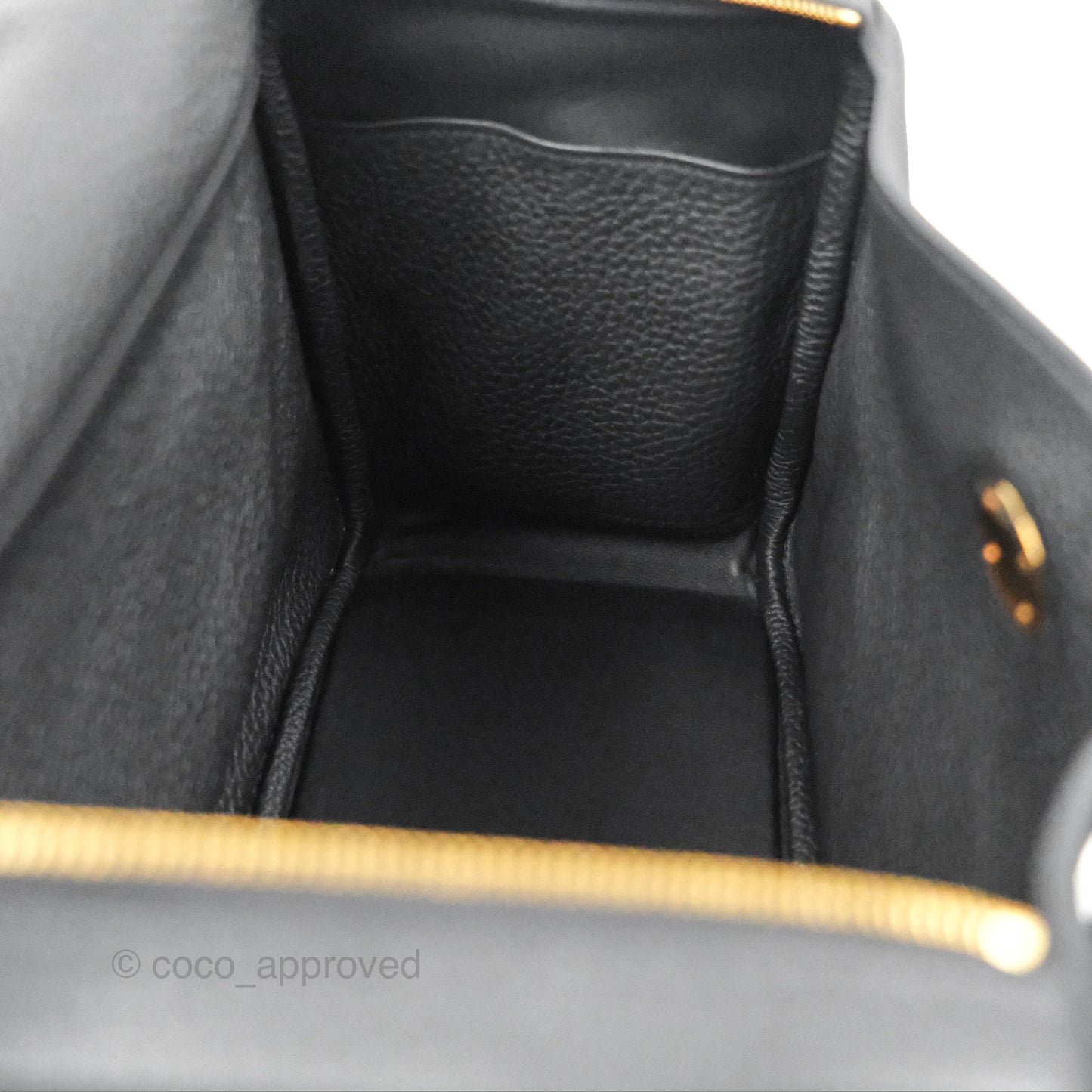Hermès Lindy 26 Black Clemence Gold Hardware