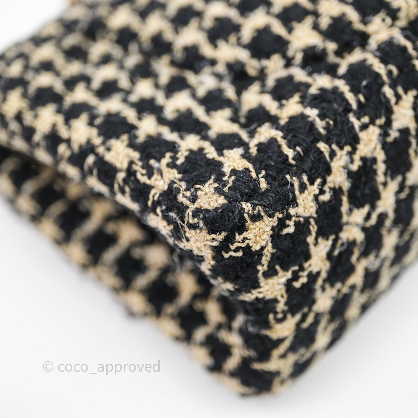 Chanel Reissue 225 Flap Houndstooth Beige Black Fabric Antique Gold Hardware
