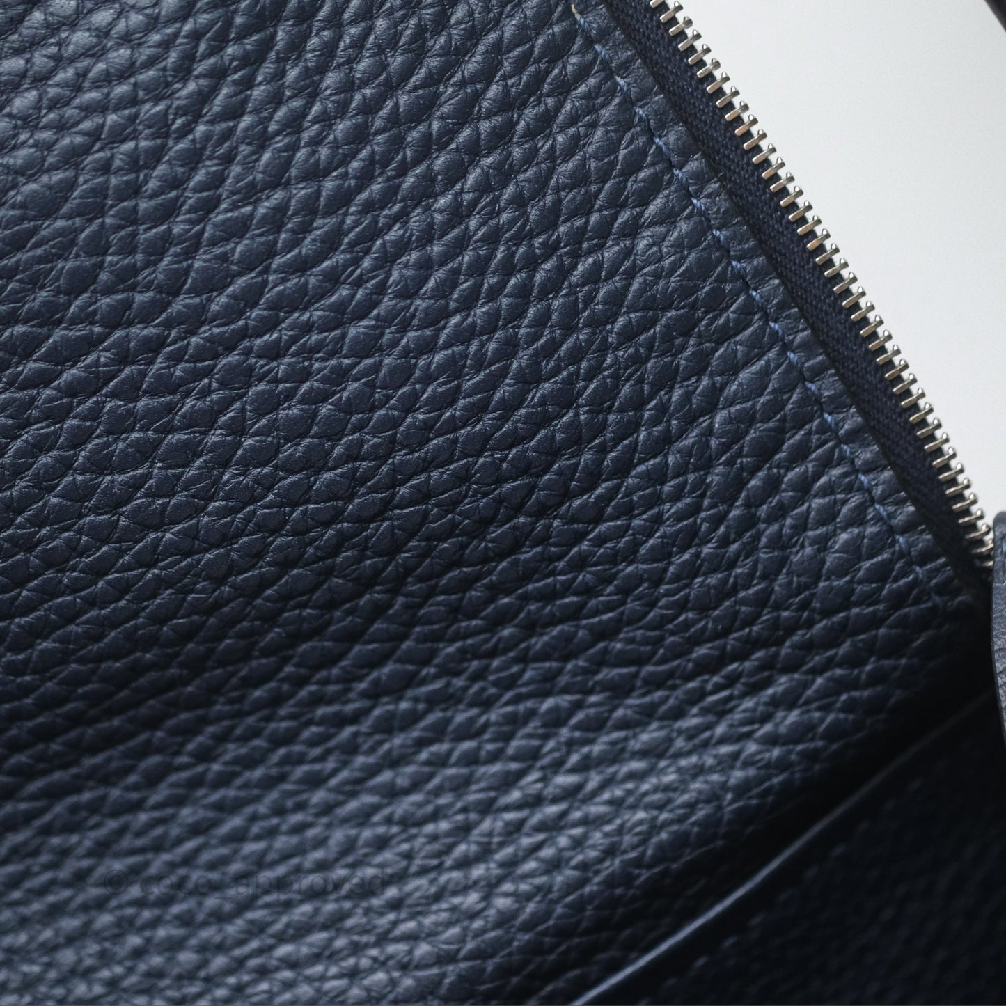 Hermès Lindy 26 Bleu Nuit 2Z Clemence Palladium Hardware