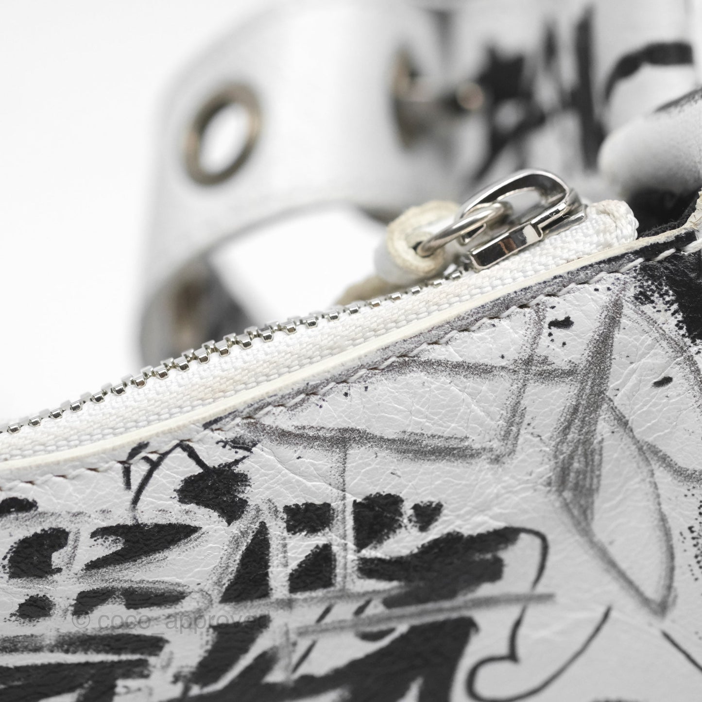 Balenciaga XS Graffiti Le Cagole Shoulder Bag White Black