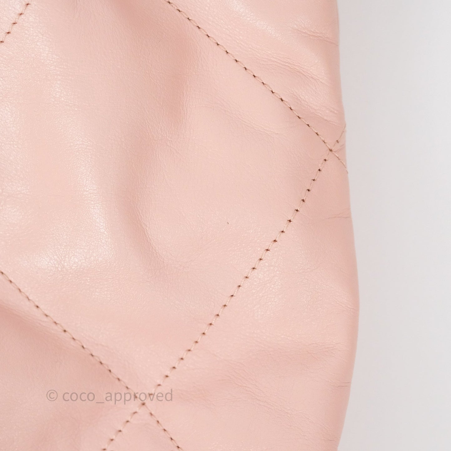 Chanel 22 Medium Pink Crumpled Calfskin Aged Gold Hardware