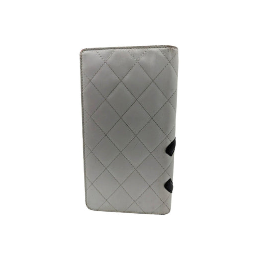 Luxury Chanel Vintage Ligne Cambon Yen Continental Wallet