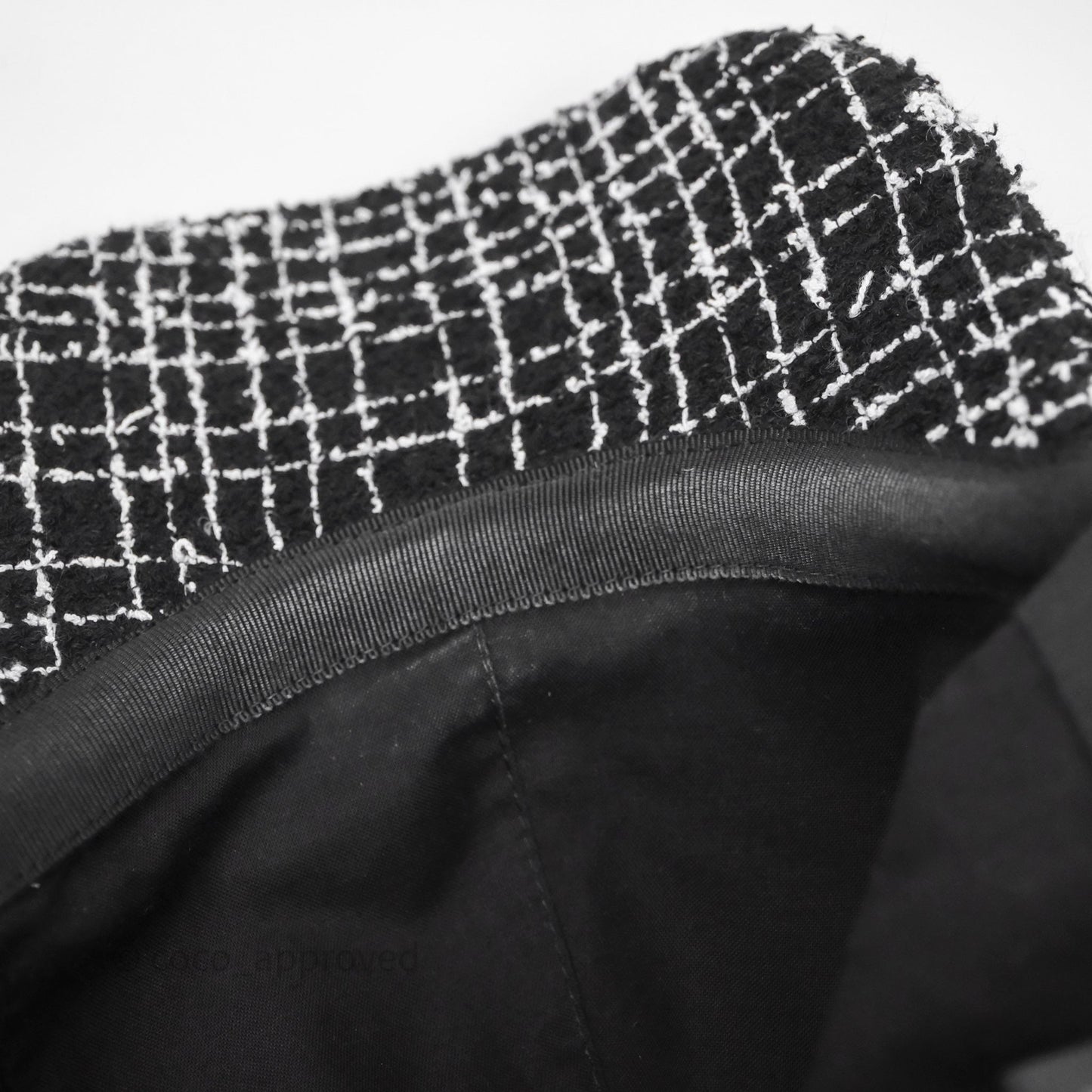 Chanel CC Tweed Cap Black/White
