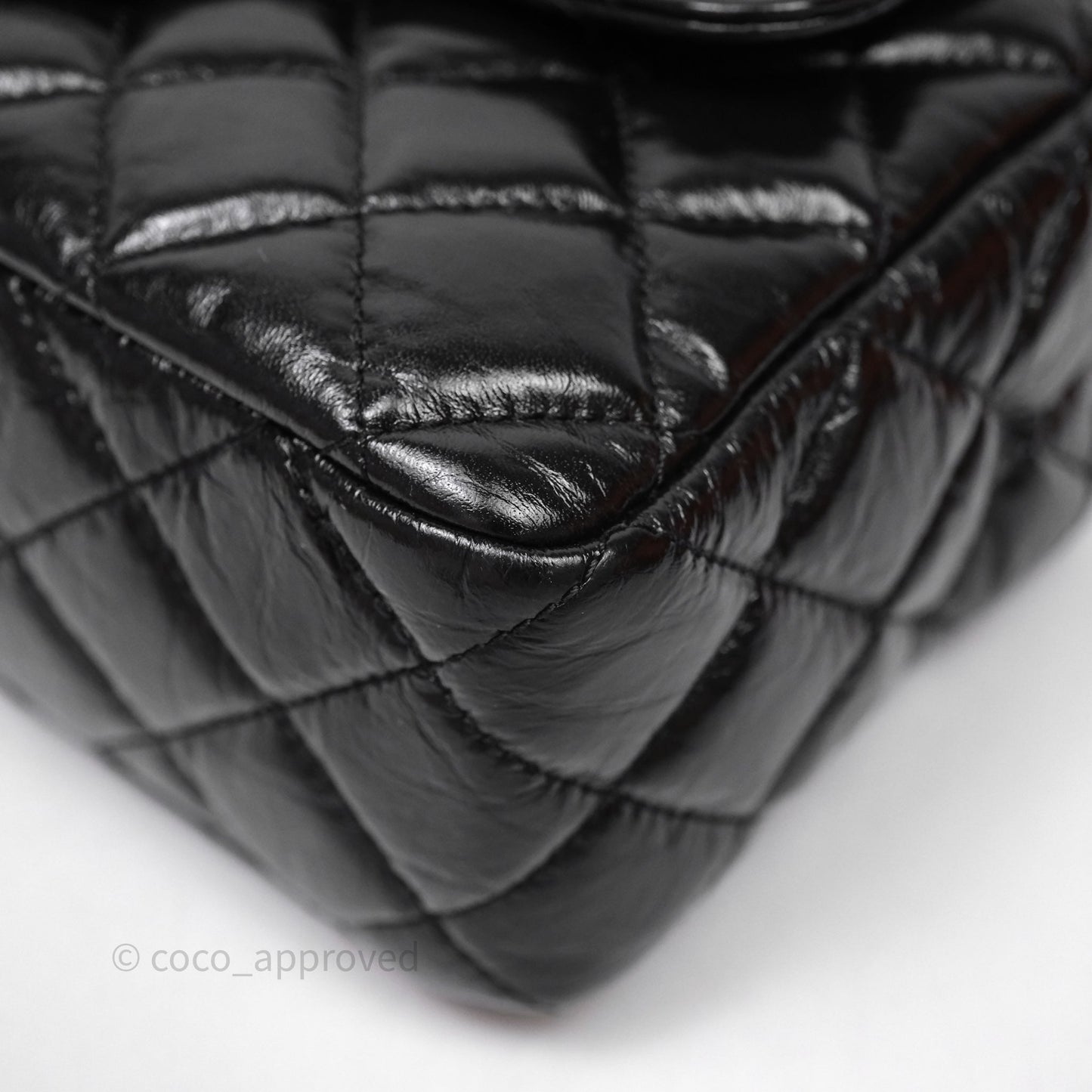 Chanel Medium Quilted Wavy CC Hobo Black Shiny Crumpled Calfskin Aged Gold Hardware