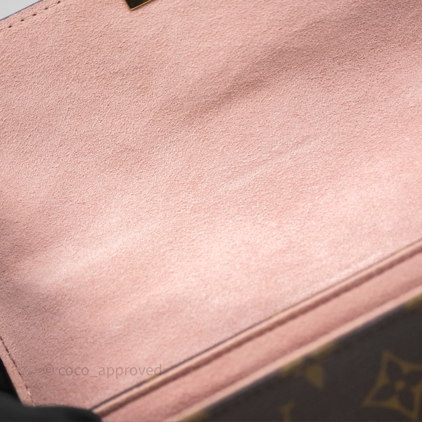 Louis Vuitton Monogram Locky BB Rose Poudre