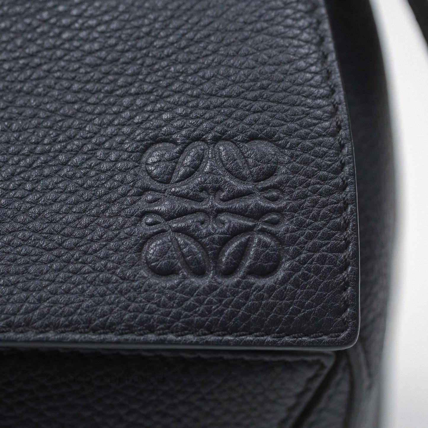 Loewe Medium Puzzle Bag Navy Calfskin Gold Hardware