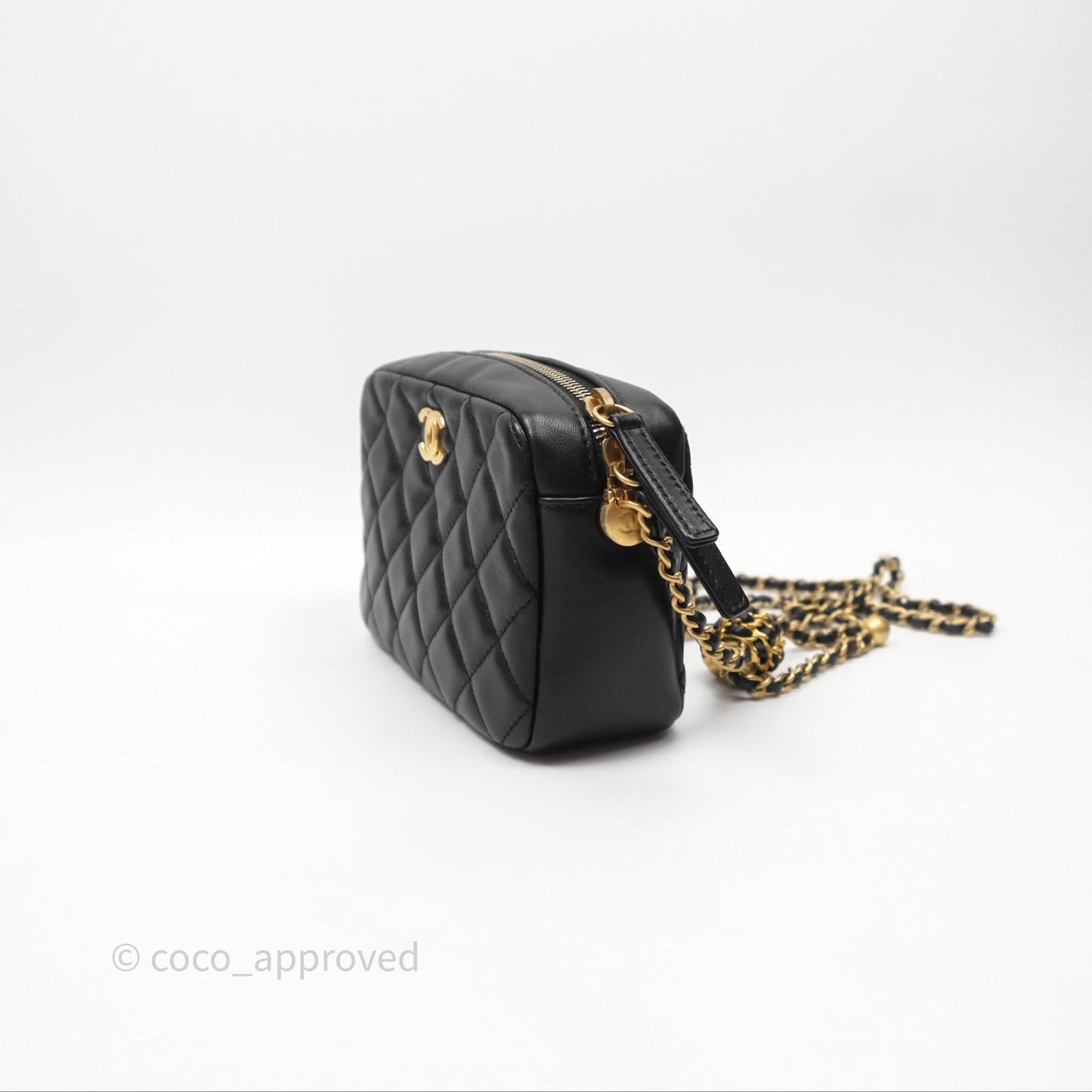 Chanel Quilted CC Pearl Crush Camera Case Black Lambskin Gold Hardware