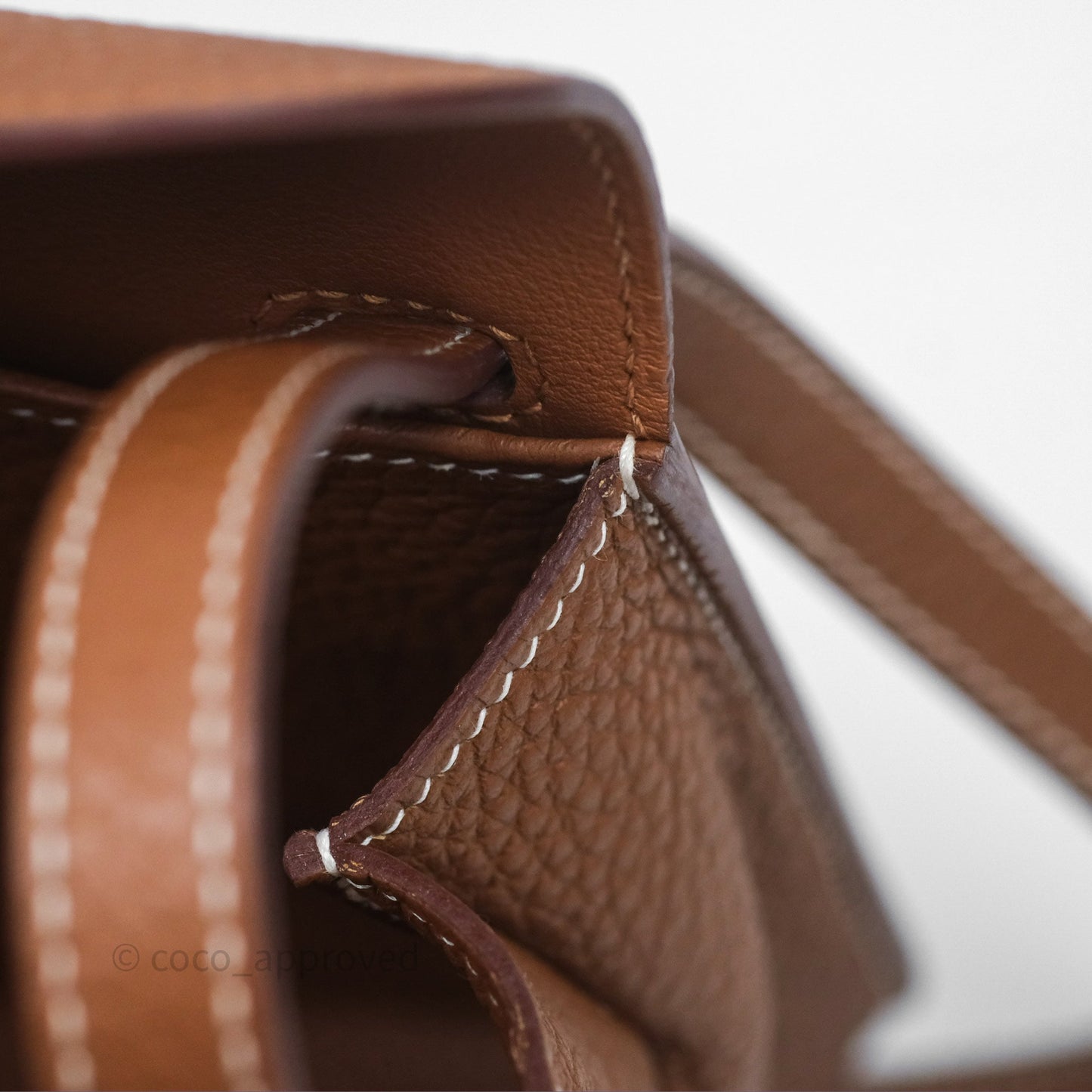 Hermès Halzan 25 Gold Clemence Gold Hardware