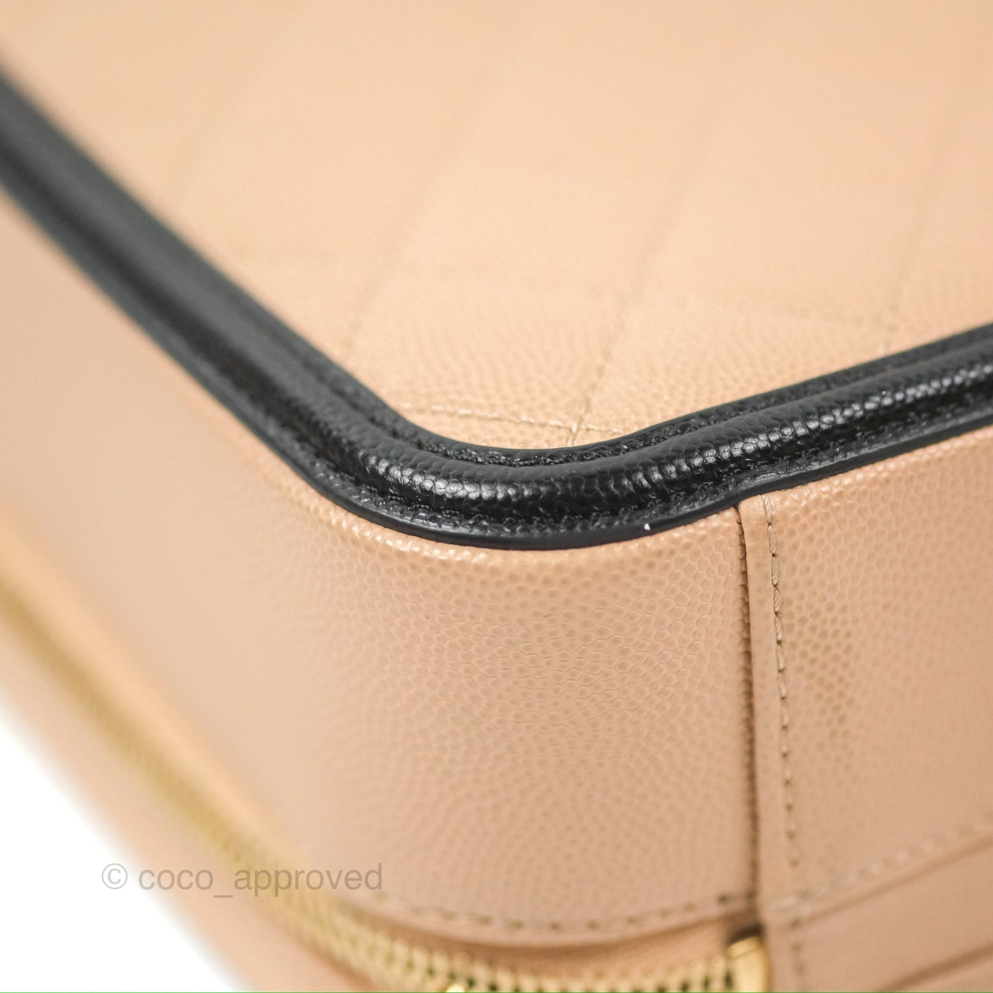 Chanel Quilted Medium CC Filigree Vanity Case Black Beige Caviar Gold Hardware