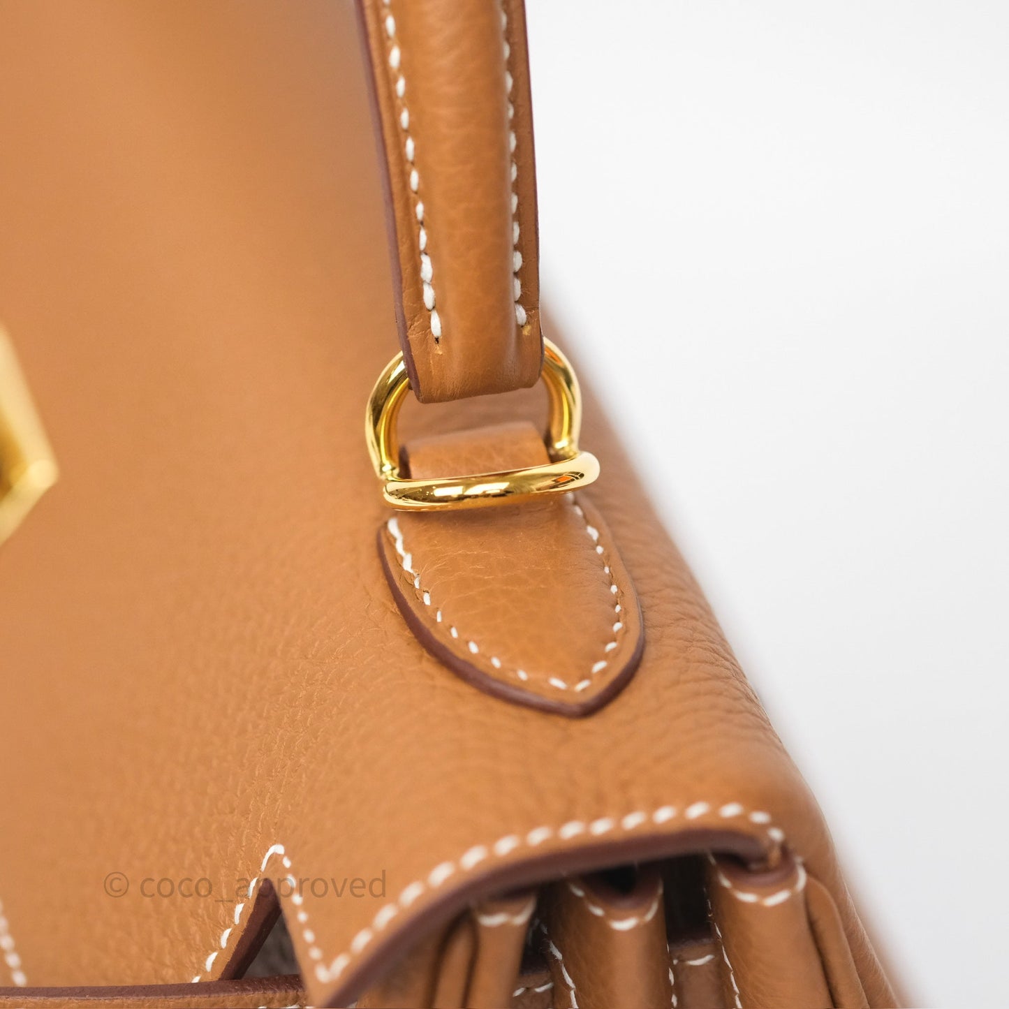 Hermès Kelly Retourne 25 Gold Togo Gold Hardware