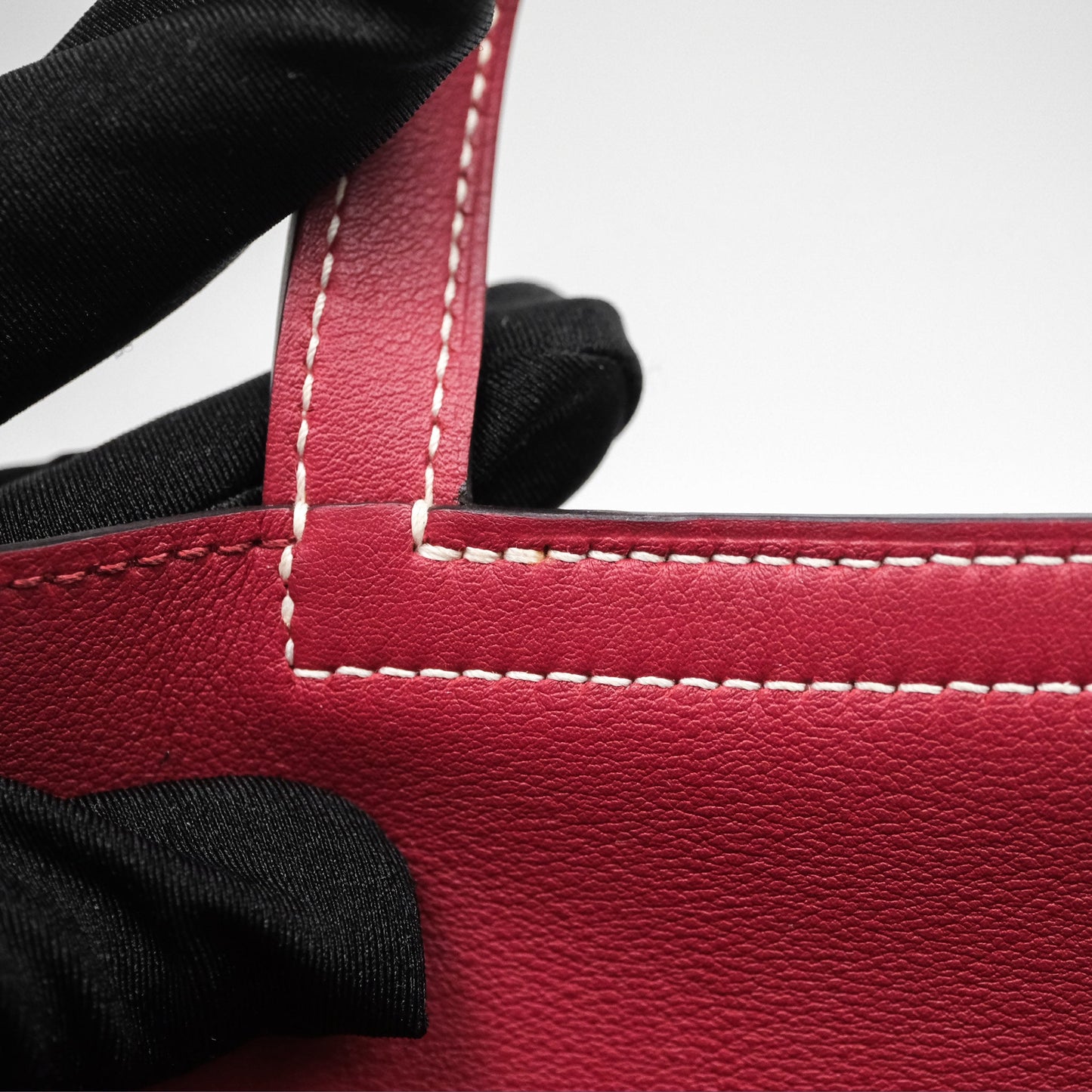 Hermès Halzan 22 Mini Rouge Grenat K1 Swift Palladium Hardware