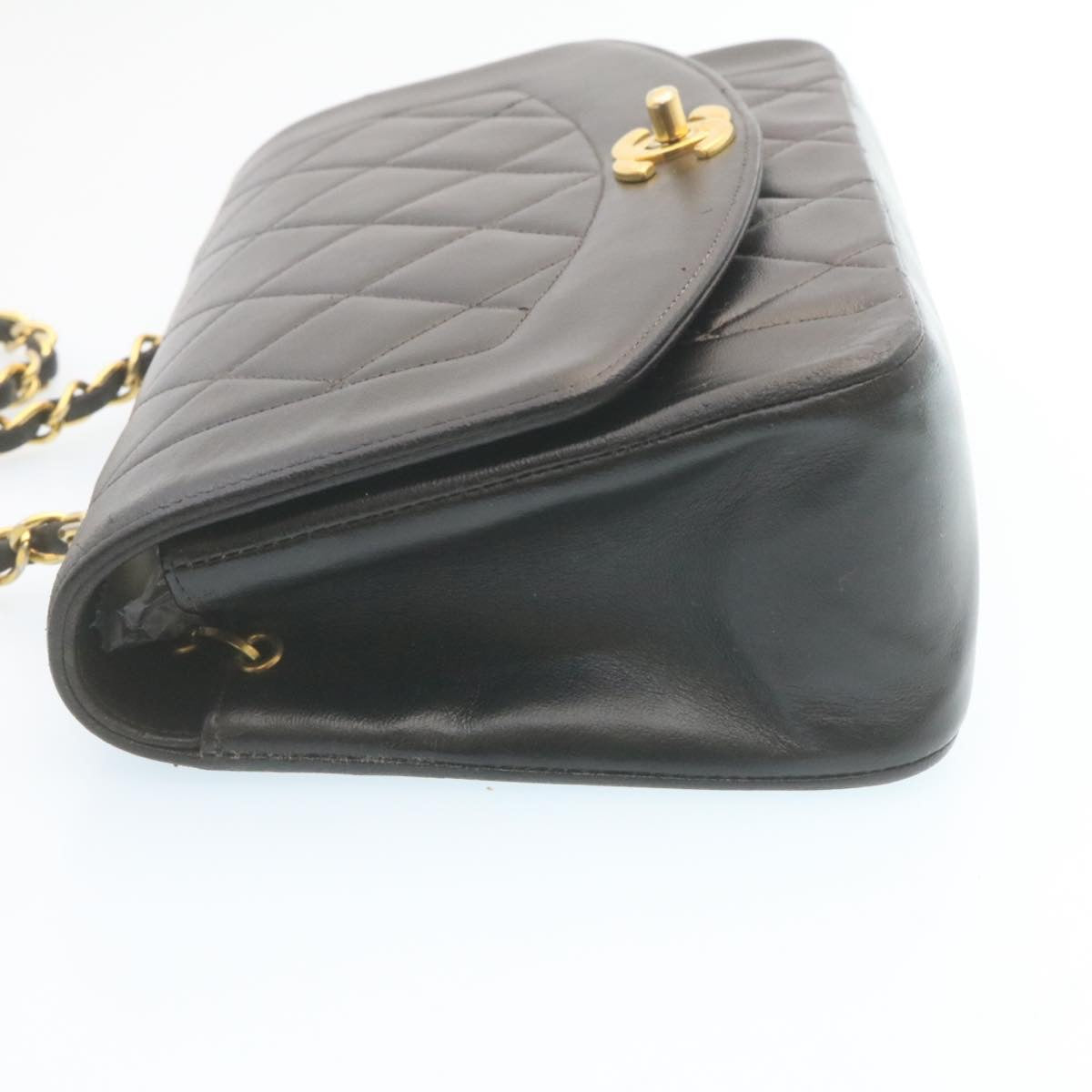Luxury Chanel Chain Turn Lock Diana Matelasse Shoulder Bag Lamb Skin Black  28470A