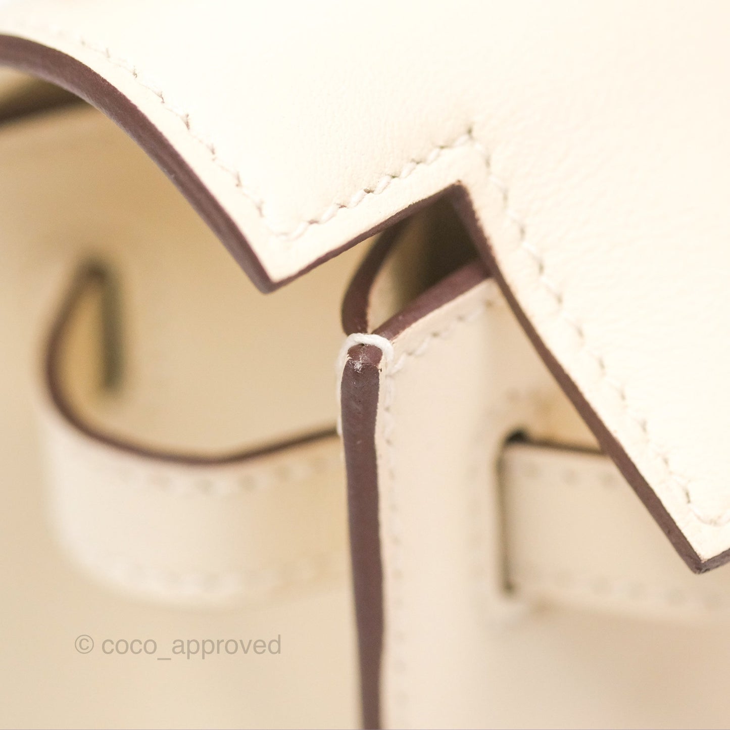 Hermès Kelly Mini Pochette Nata I2 Swift Gold Hardware