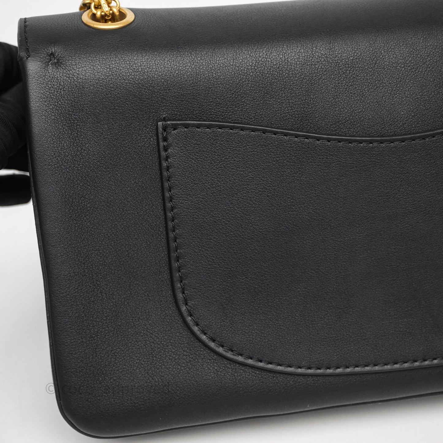 Chanel Paris-Hamburg Charm Nude Reissue 2.55 Medallion Flap 226 Black Calfskin