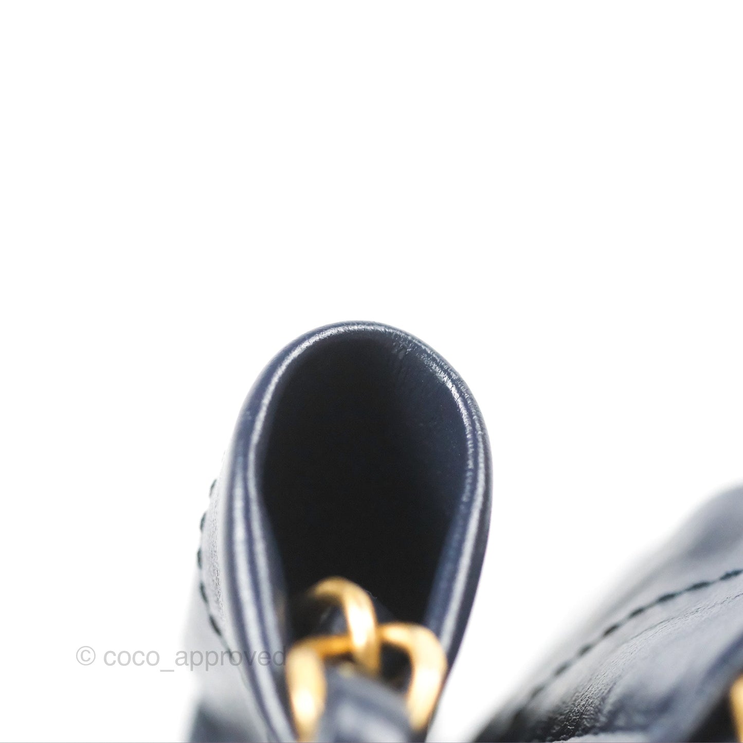 Chanel 22 Medium Navy Shiny Calfskin Aged Gold Hardware