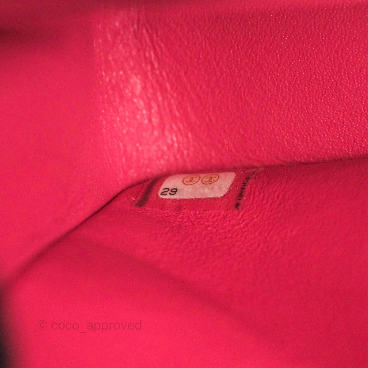 Chanel Classic M/L Medium Flap Quilted Pink Lambskin Silver Hardware