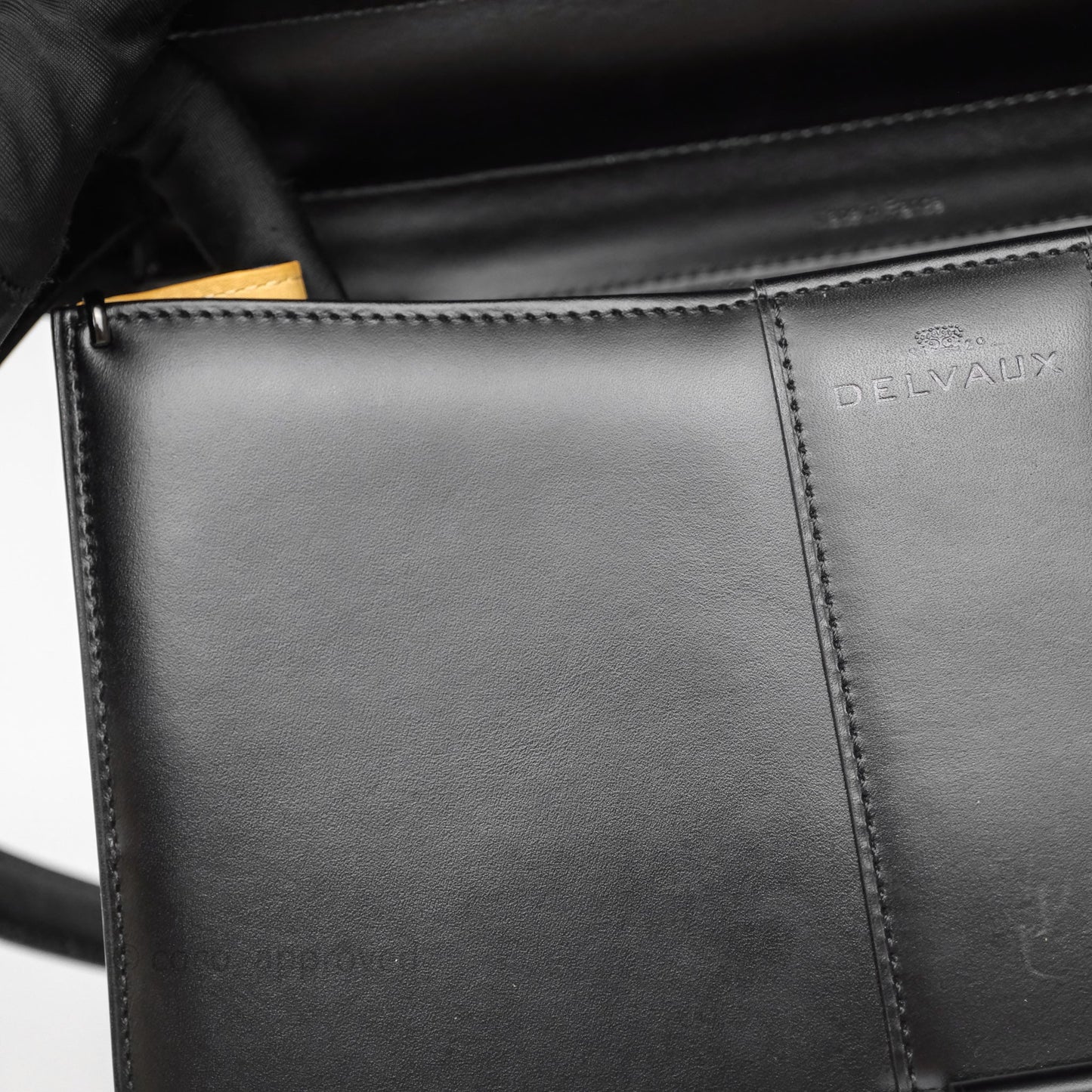 Delvaux Brillant MM Calfskin Black