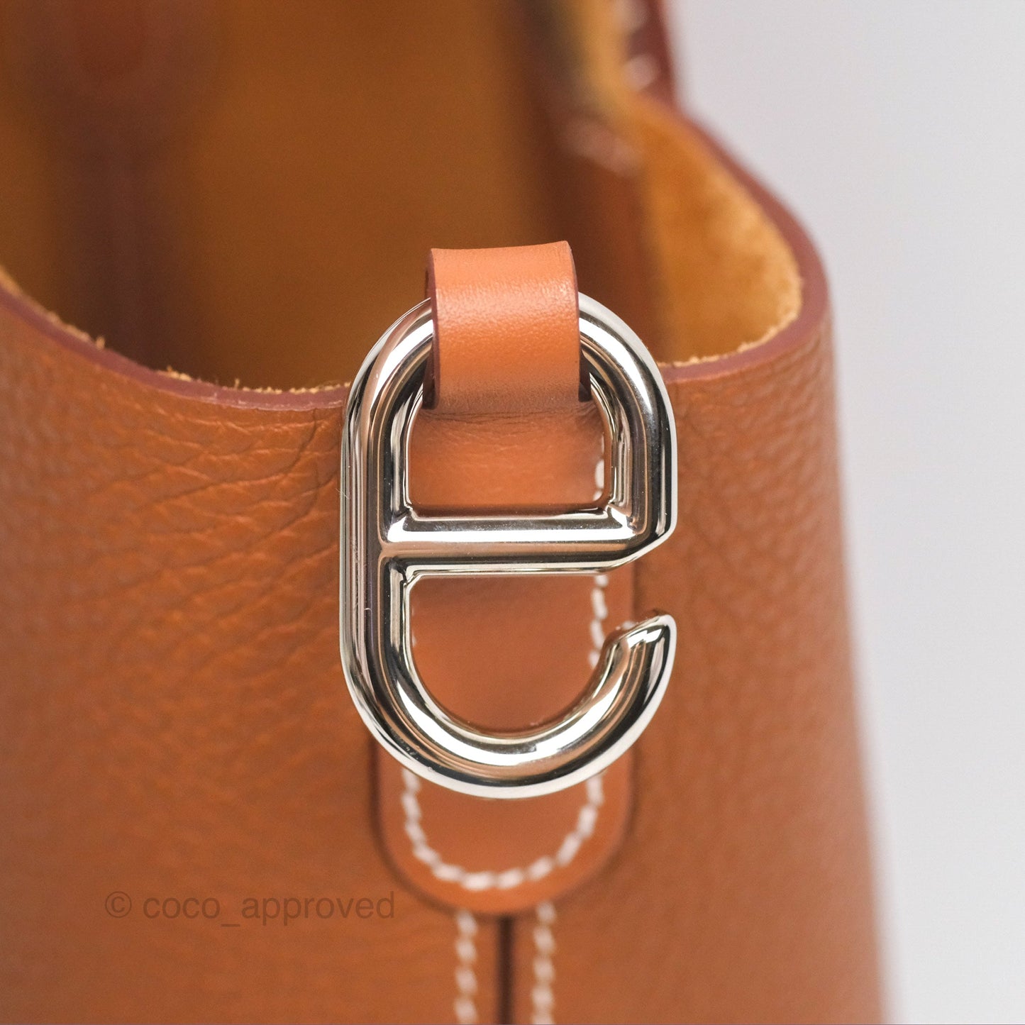 Hermes In-The-Loop 18 Gold Clemence Palladium Hardware