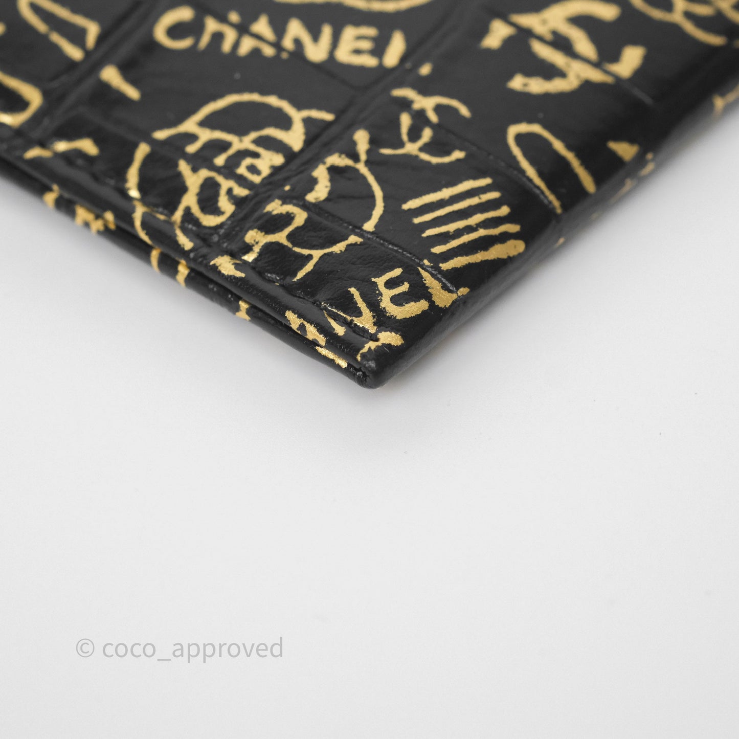 Chanel Graffiti 2.55 Reissue Flat Card Holder Black/ Gold Crocodile Embossed