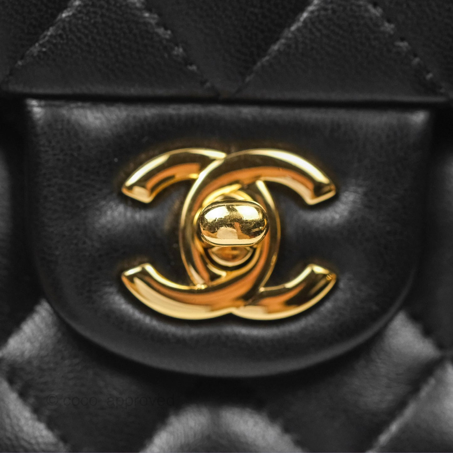 Chanel Classic M/L Medium Flap Quilted Black Lambskin Gold Hardware
