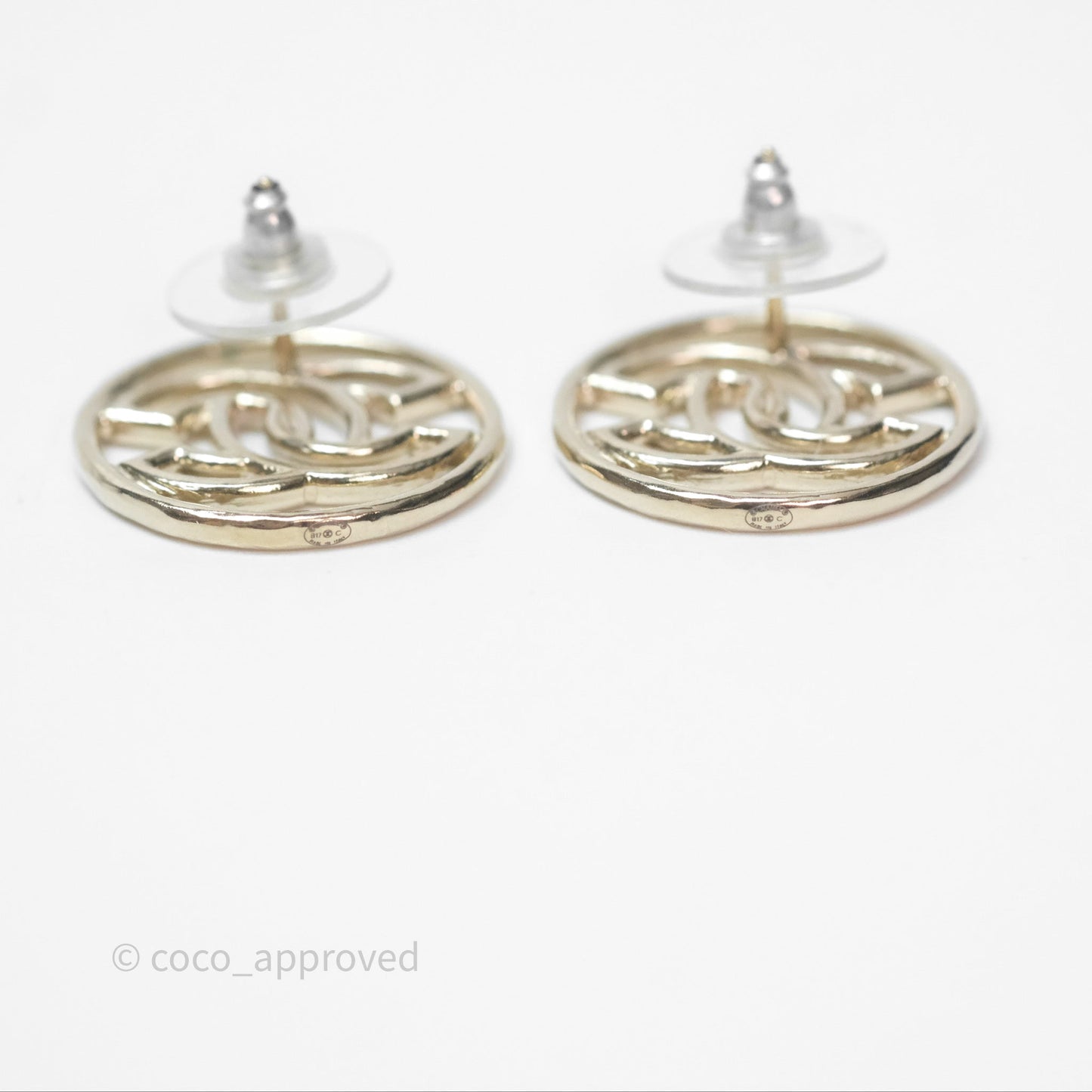Chanel CC Round Earrings Gold Tone 17C