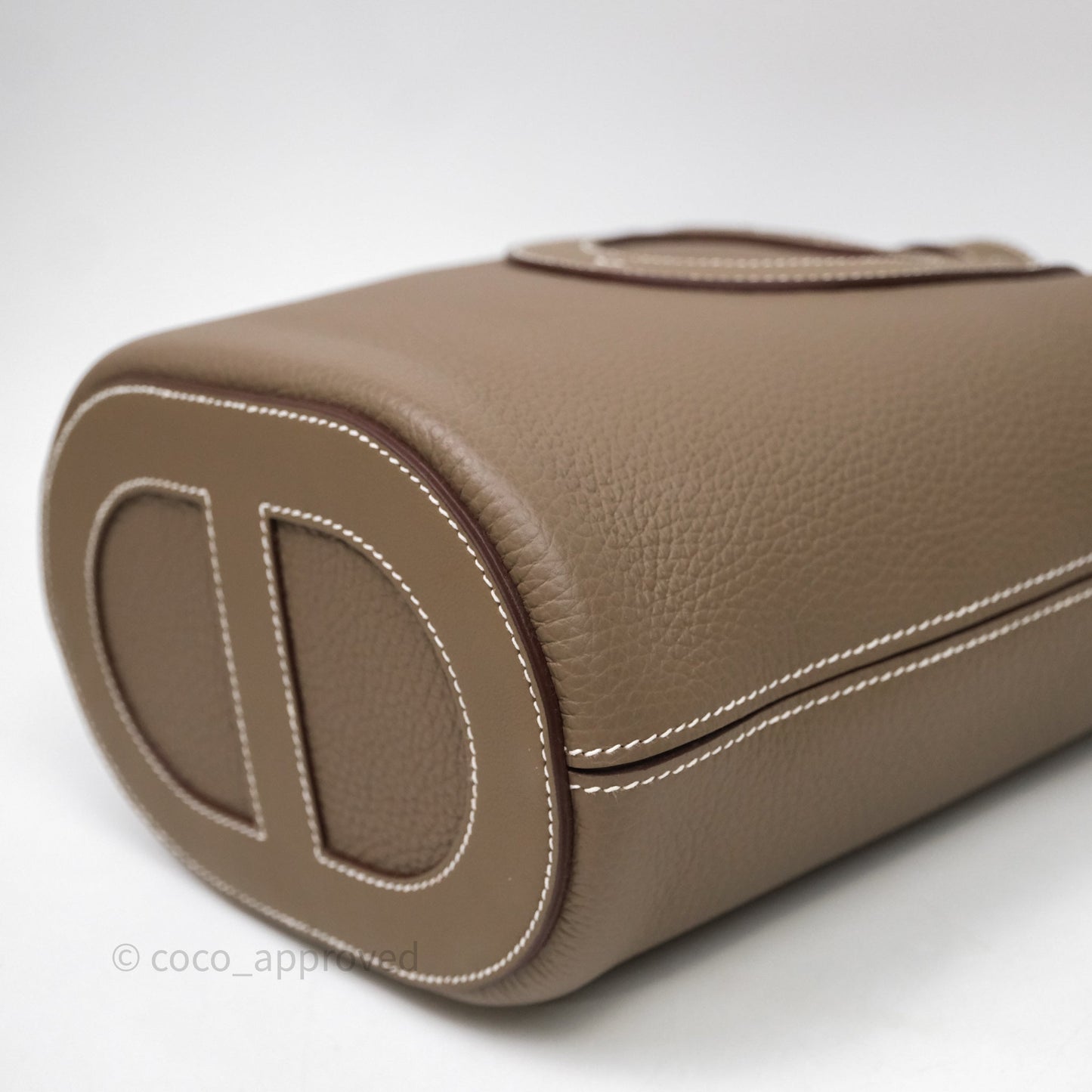 Hermès In-The-Loop 18 Etoupe Taurillon Clemence Veau Swift Gold Hardware