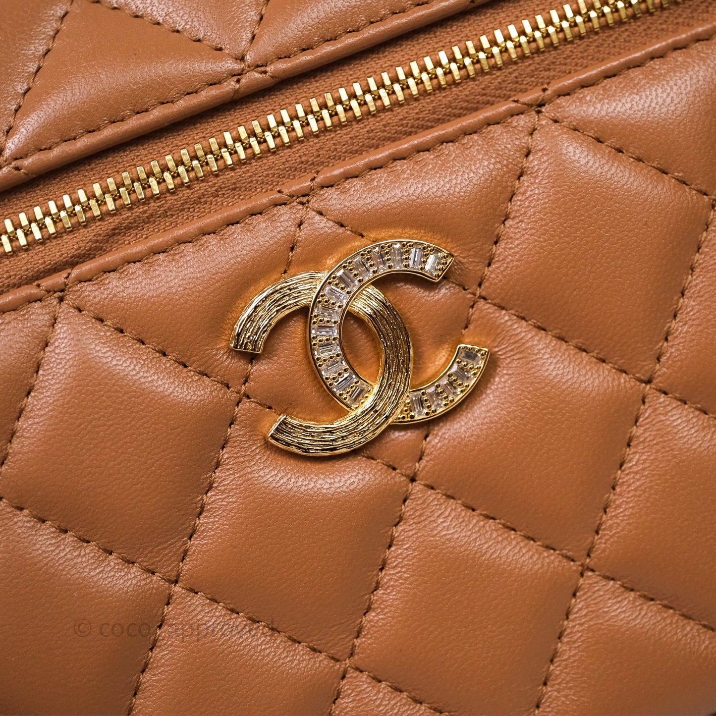 Chanel Top Handle Long Vanity with Chain Caramel Beige Lambskin Gold Hardware 25B