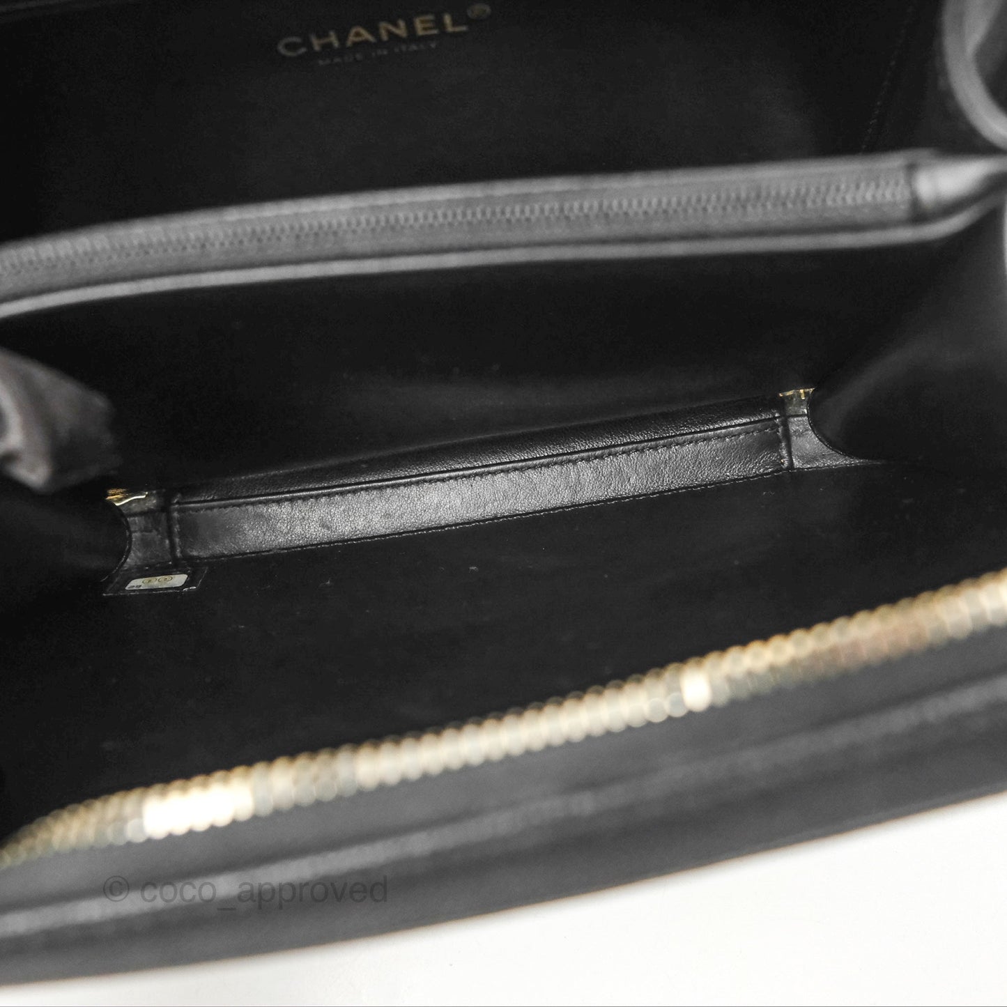 Chanel Quilted Medium CC Filigree Vanity Case Black Caviar Gold Hardware