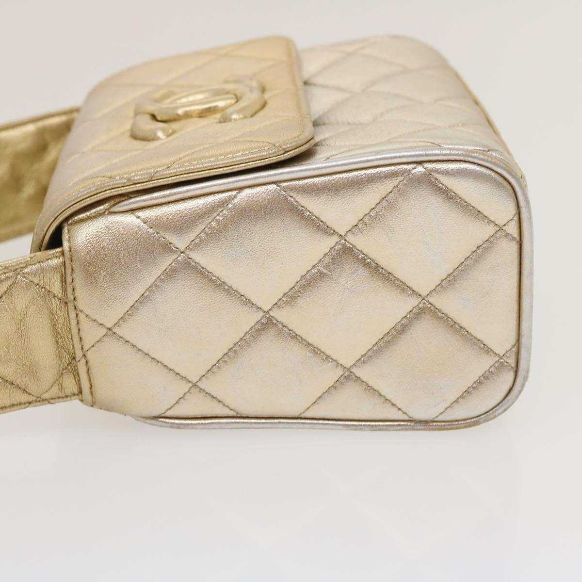 Luxury Chanel Matelasse Shoulder Bag Lamb Skin Gold CC  29567A