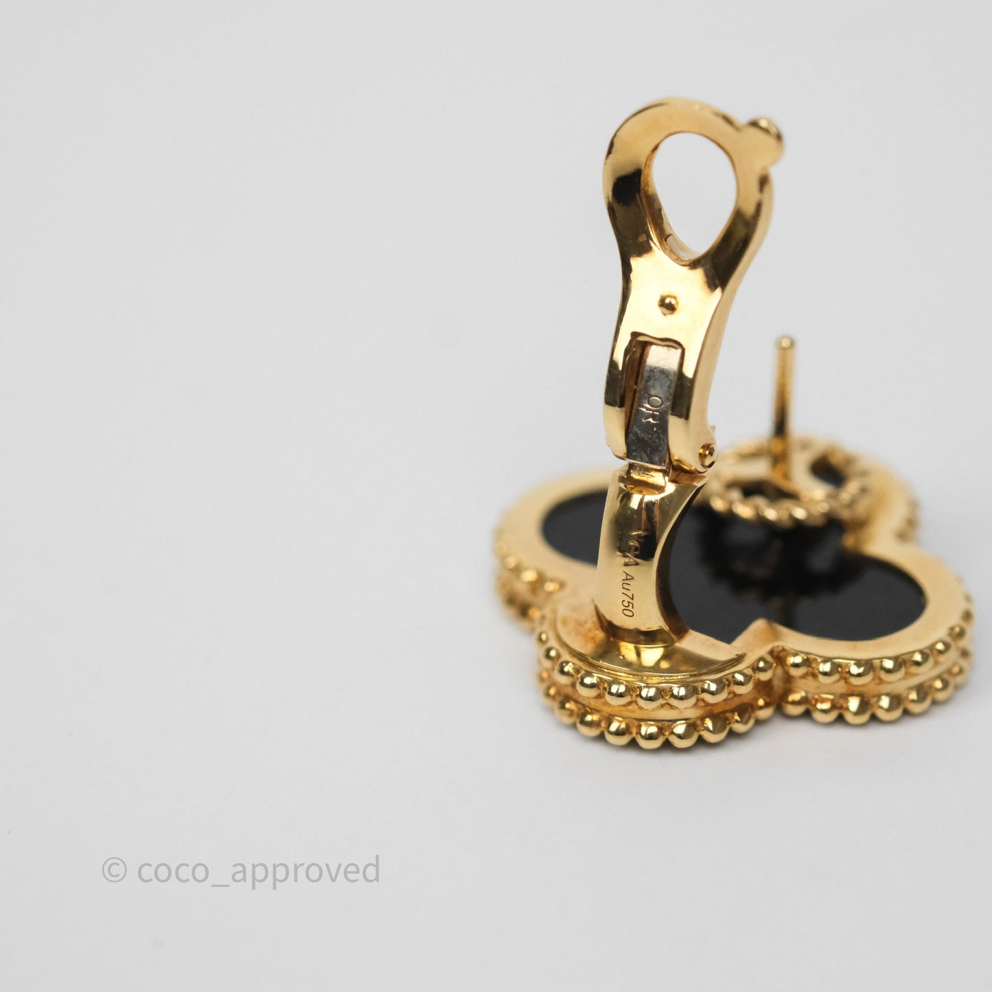Van Cleef & Arpels Magic Alhambra Earrings 18K Yellow Gold Onyx