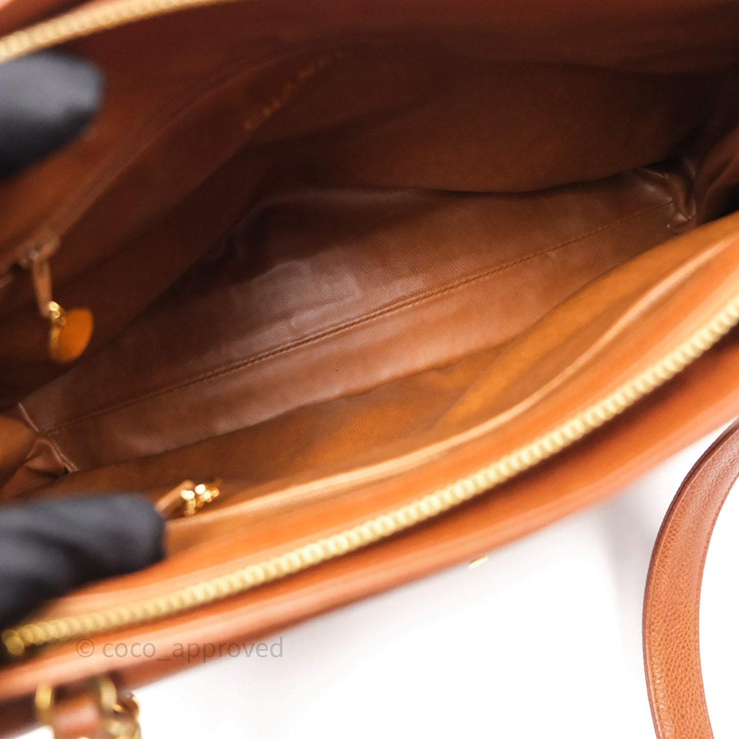 Chanel Vintage Tote Caramel Caviar 24K Gold Hardware