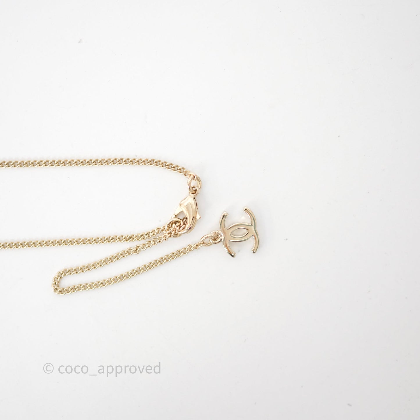 Chanel Crystal CC Pearl Deer Necklace Gold Tone 26C