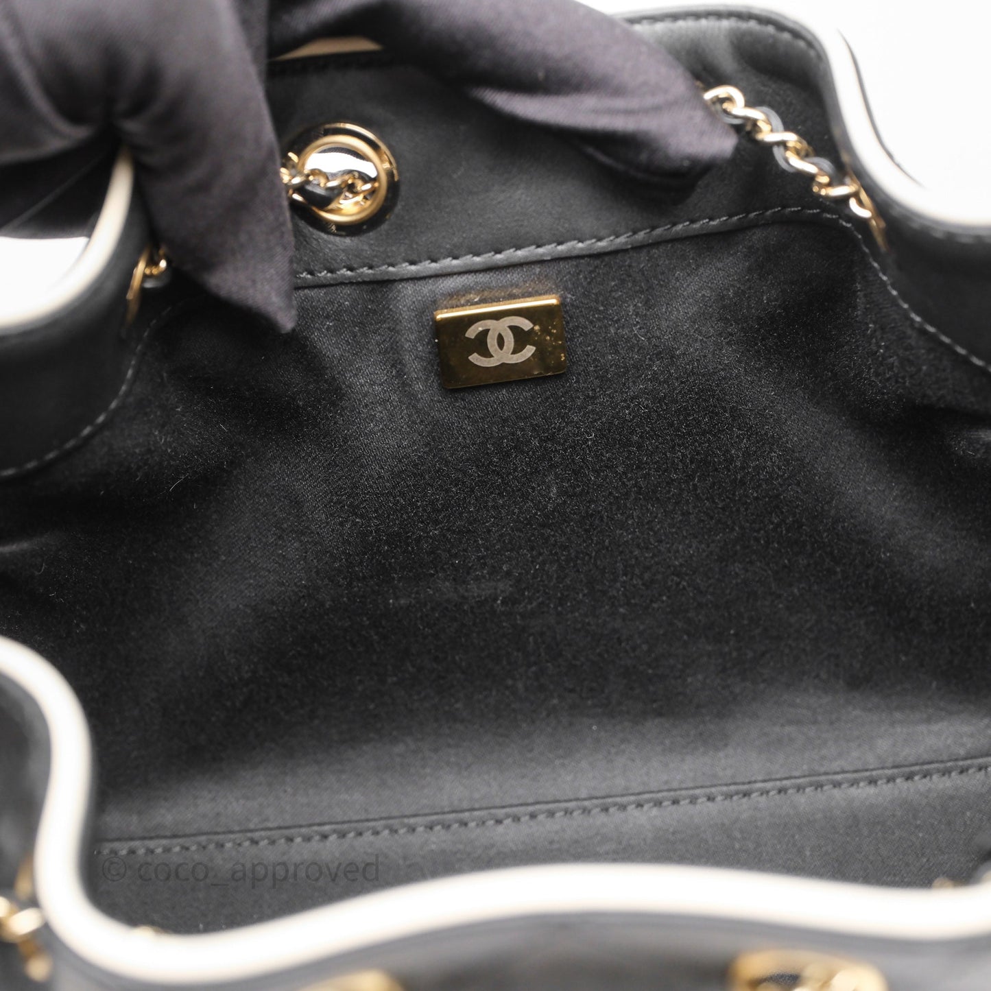 Chanel 25 Mini Bag Black/ White Calfskin Gold Hardware