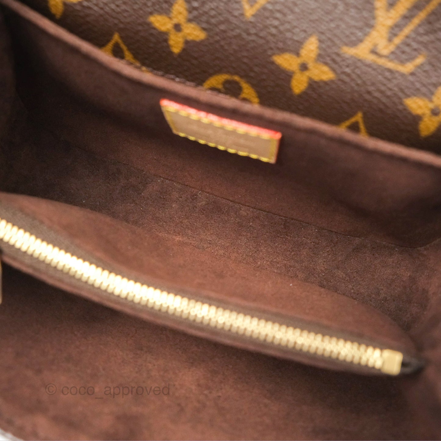Louis Vuitton Pochette Métis East West Monogram Canvas