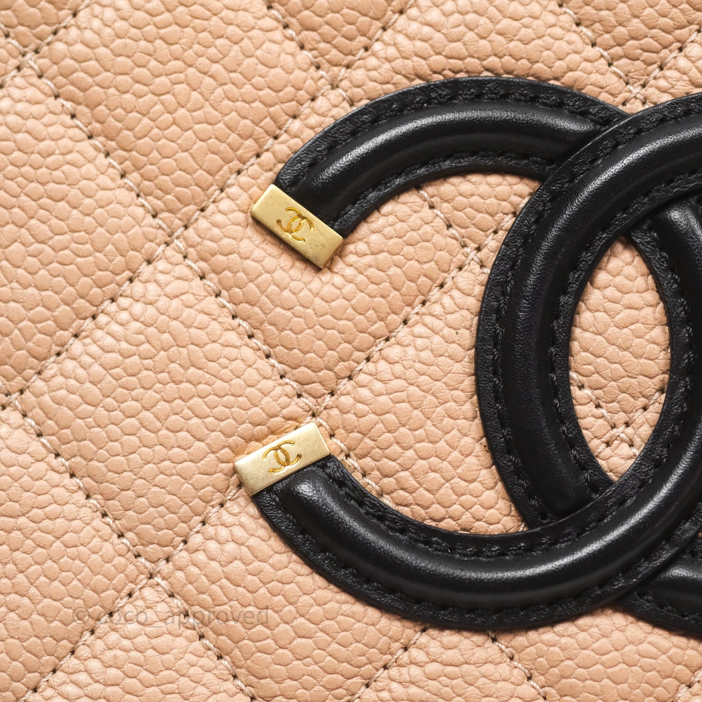 Chanel Quilted Medium CC Filigree Vanity Case Beige Caviar Gold Hardware