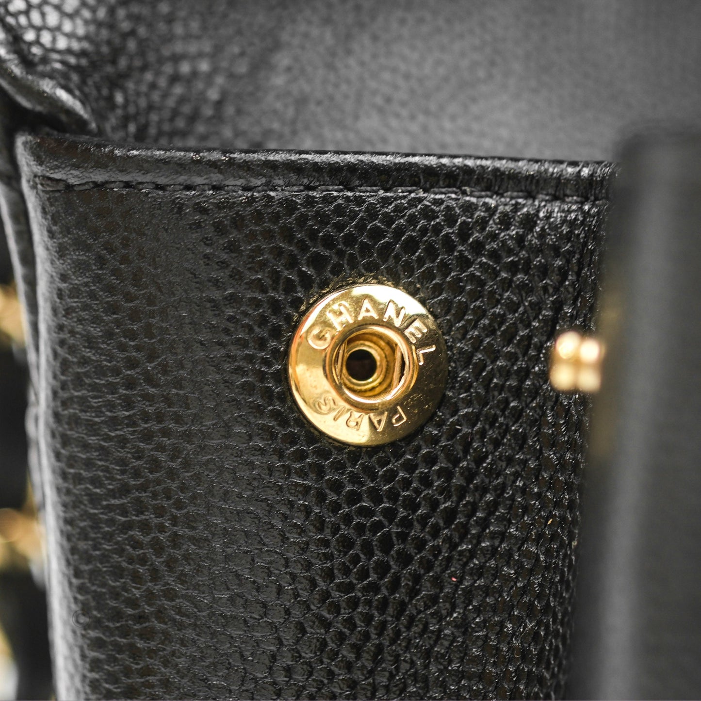 Chanel Quilted Medium Business Affinity Flap Black Caviar Gold Hardware