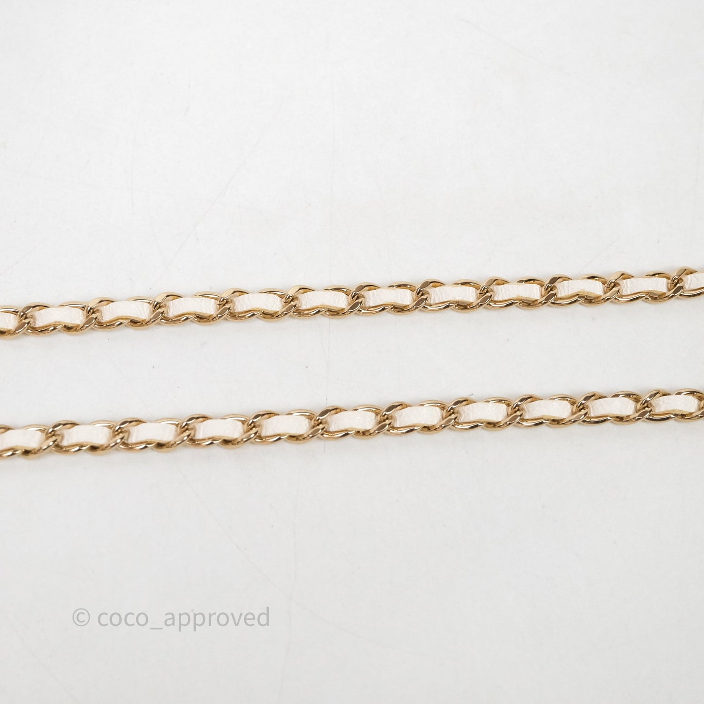 Chanel Quilted Round Vanity Clutch With Chain White Lambskin Gold Hardware